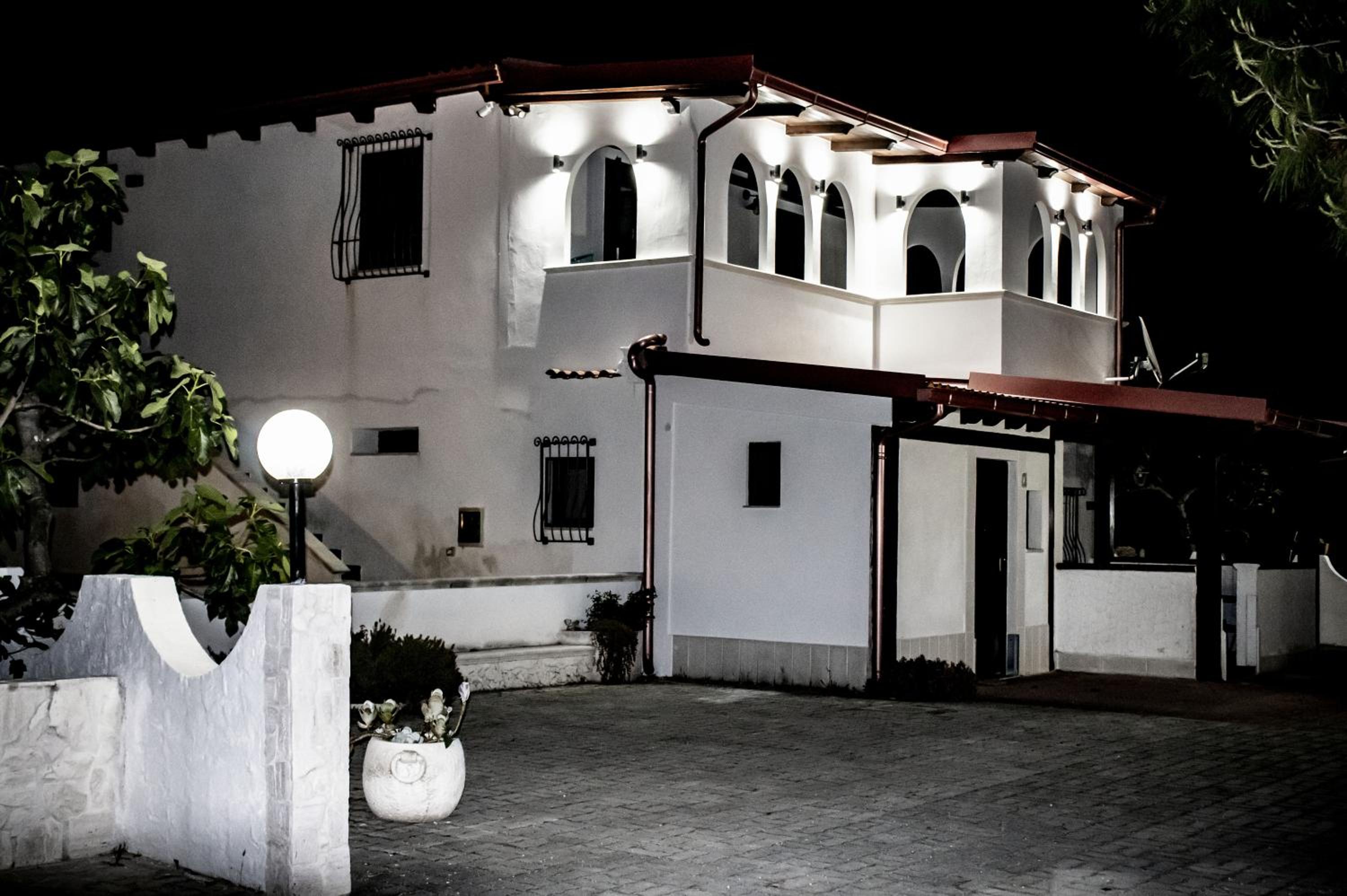 Photo 42