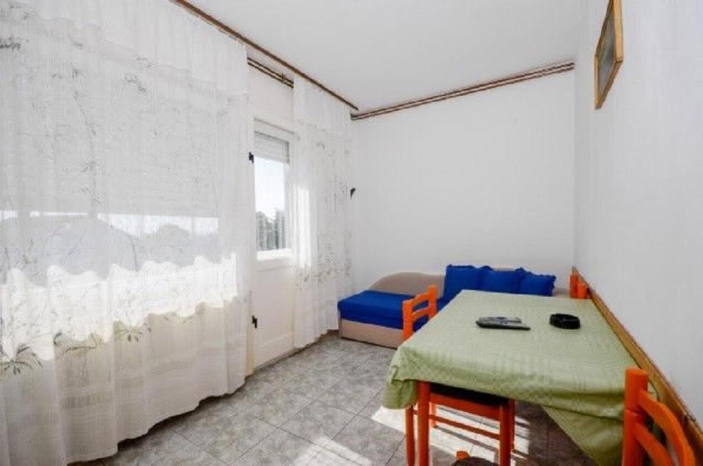 Apartments Dražica