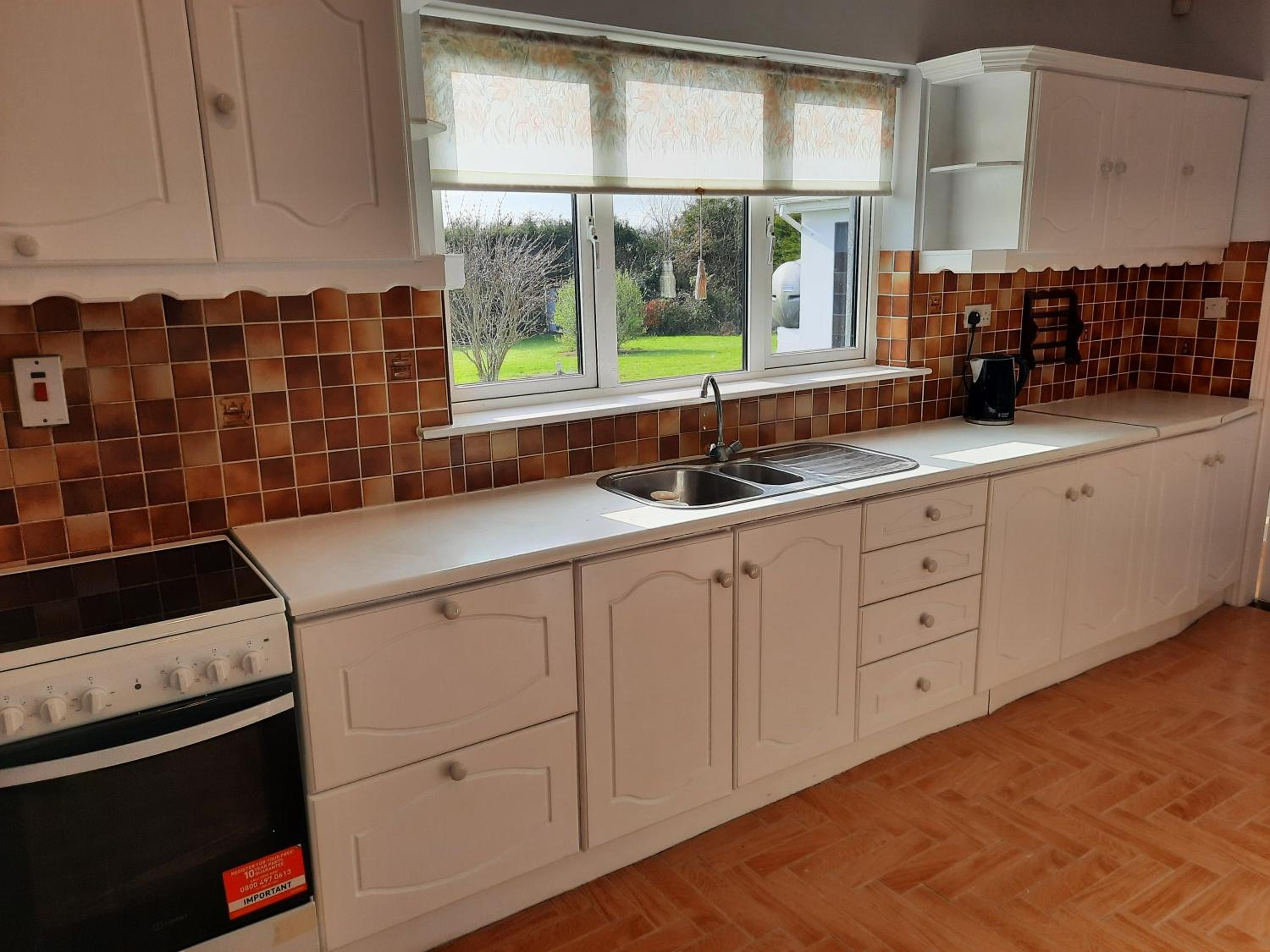 4 Bedroom, 15 min to Limerick city Quiet Retreat.