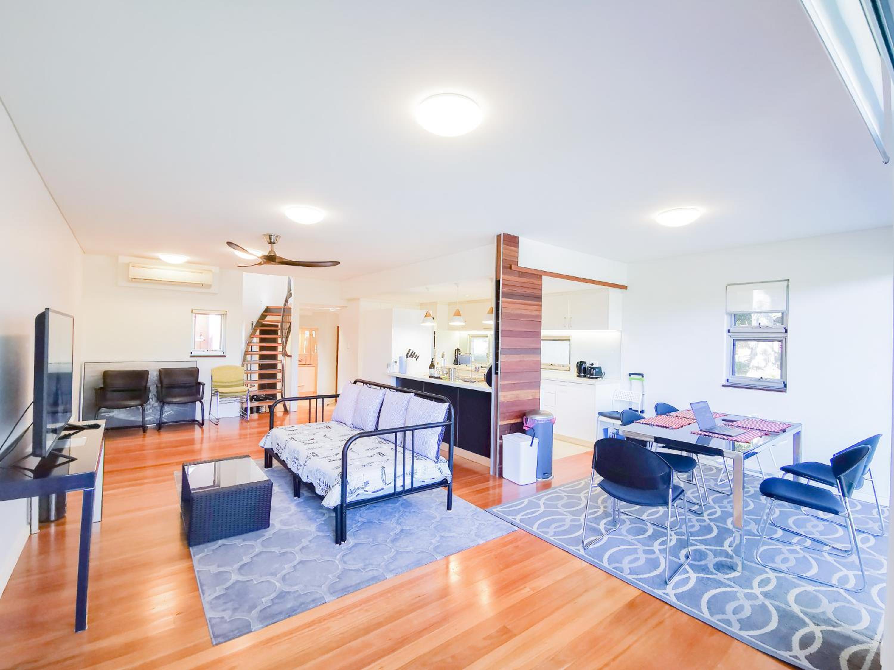 Glebe House Homestay