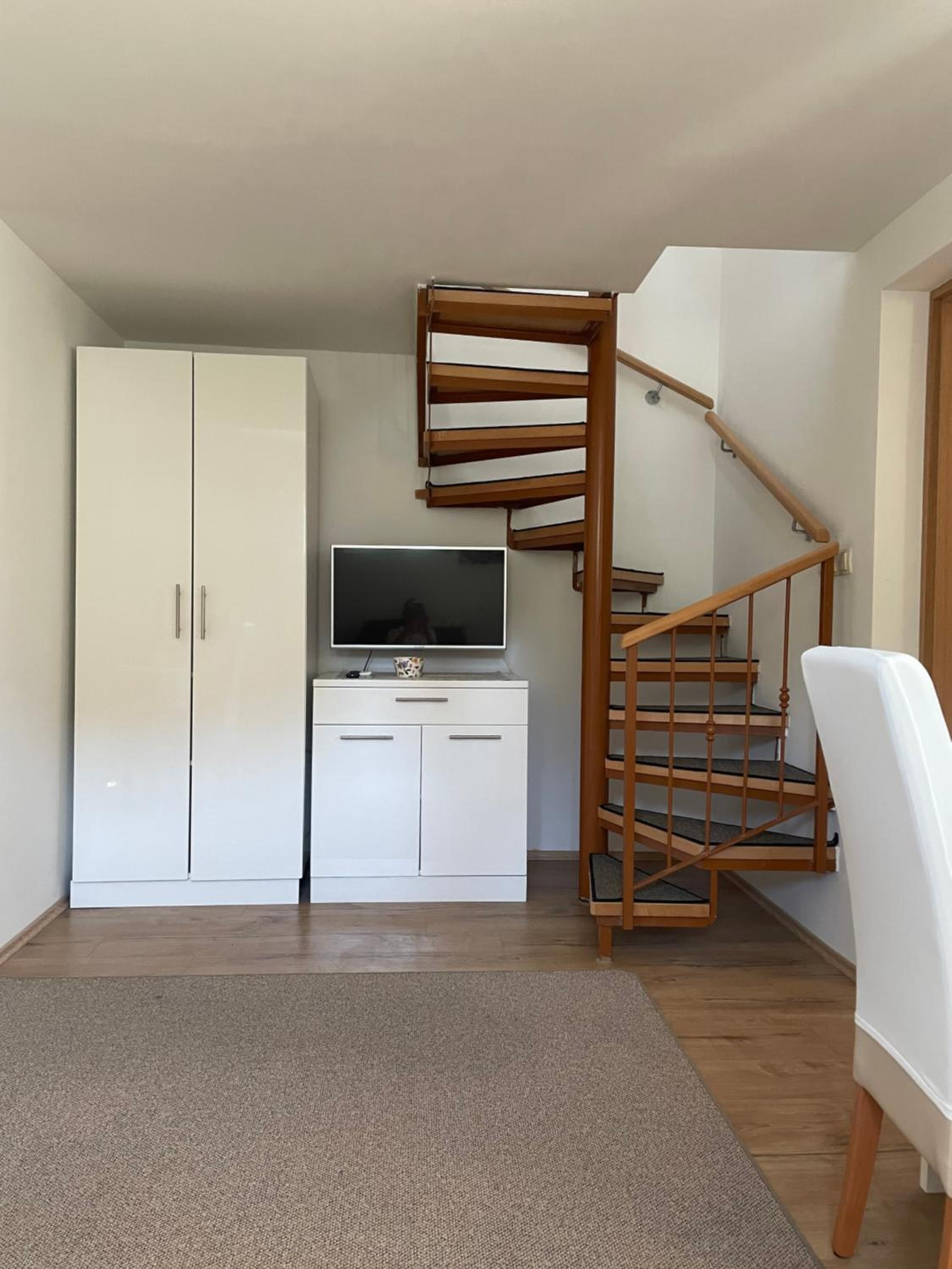 Gallery for two, near the beach and the center of Jelsa