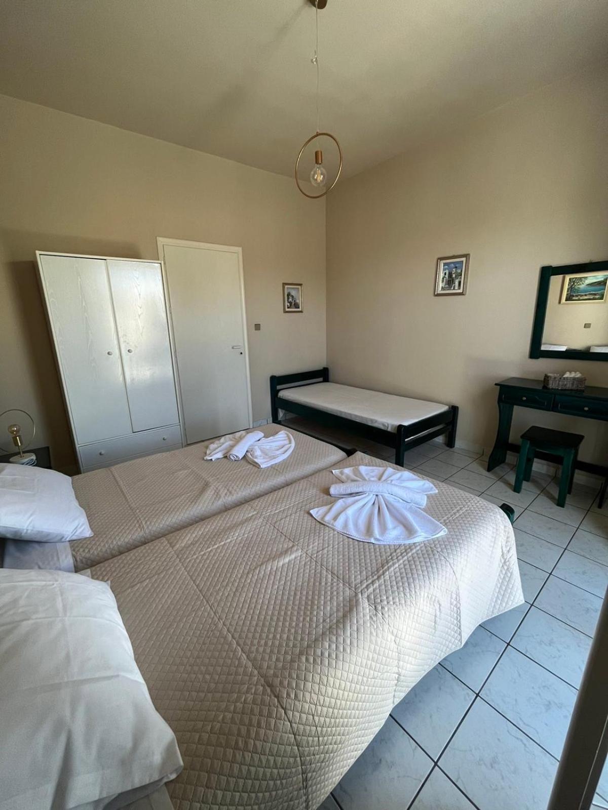 Ammos Cozy Rooms photo 4