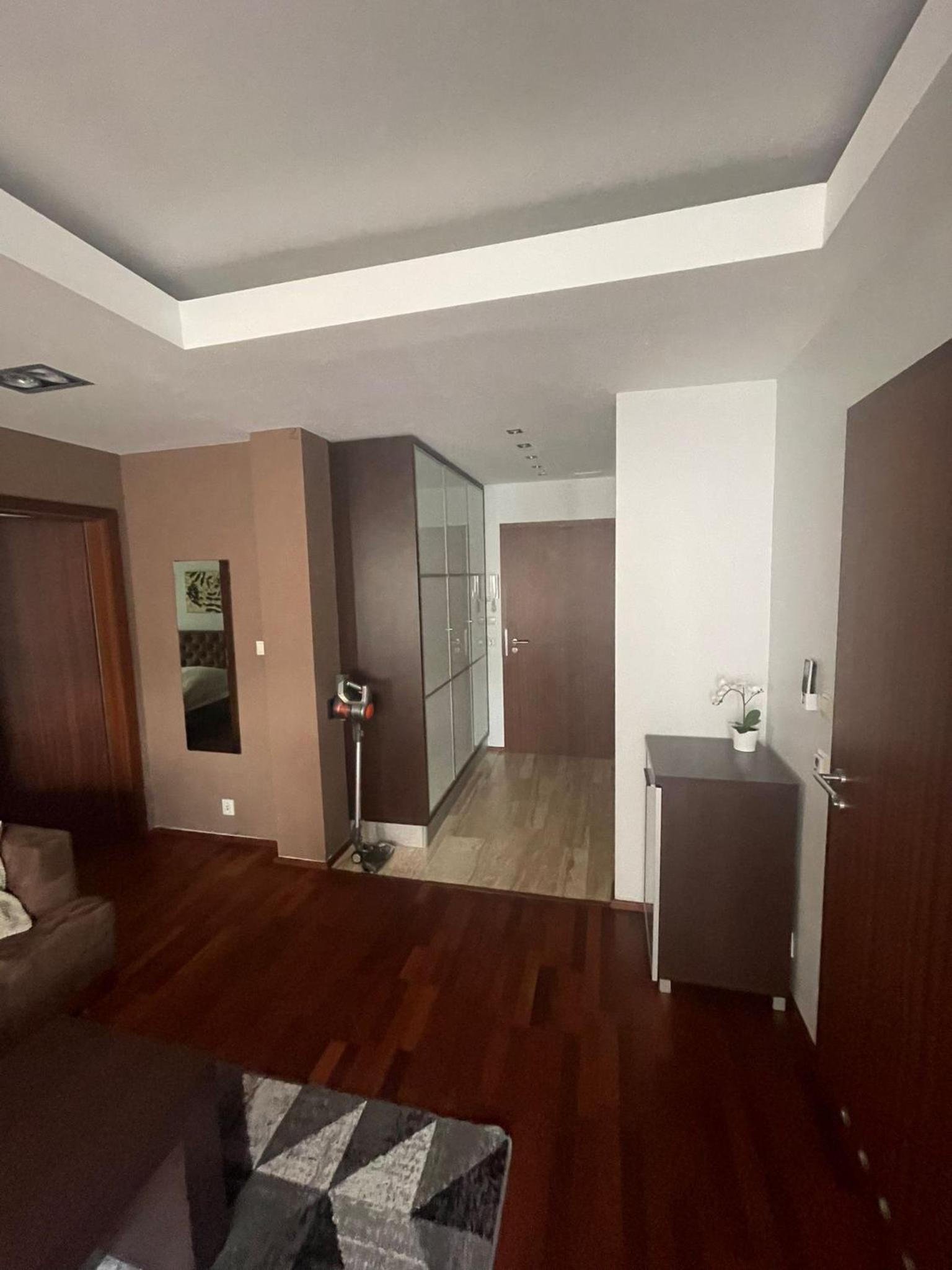 Golden Sun Apartments view 3