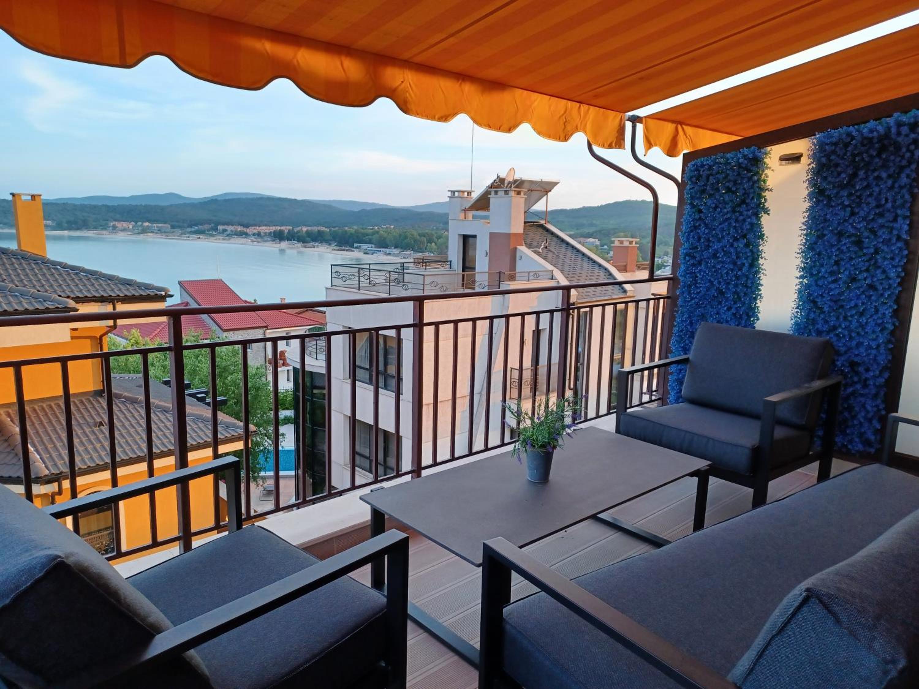 Apartments Provence view 4