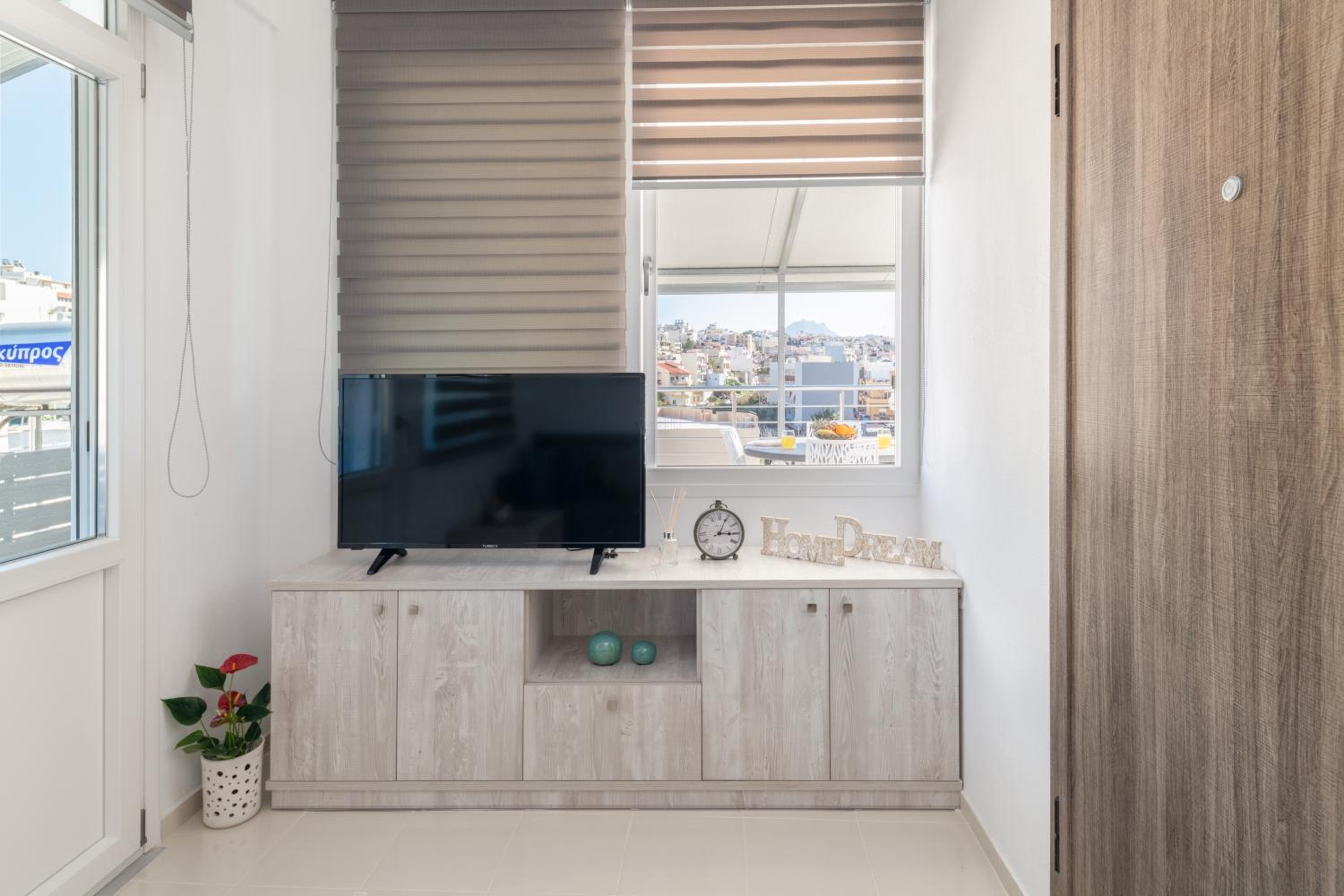 Rooftop Cosy Apartment Perfect Location photo 4