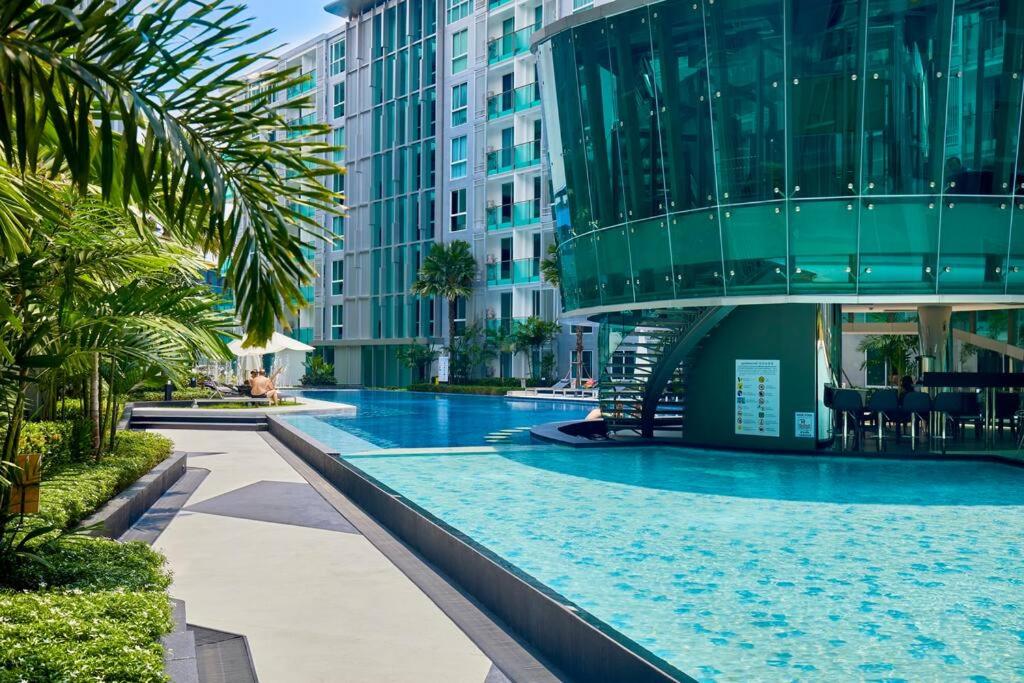 City Center Residence by Tech
