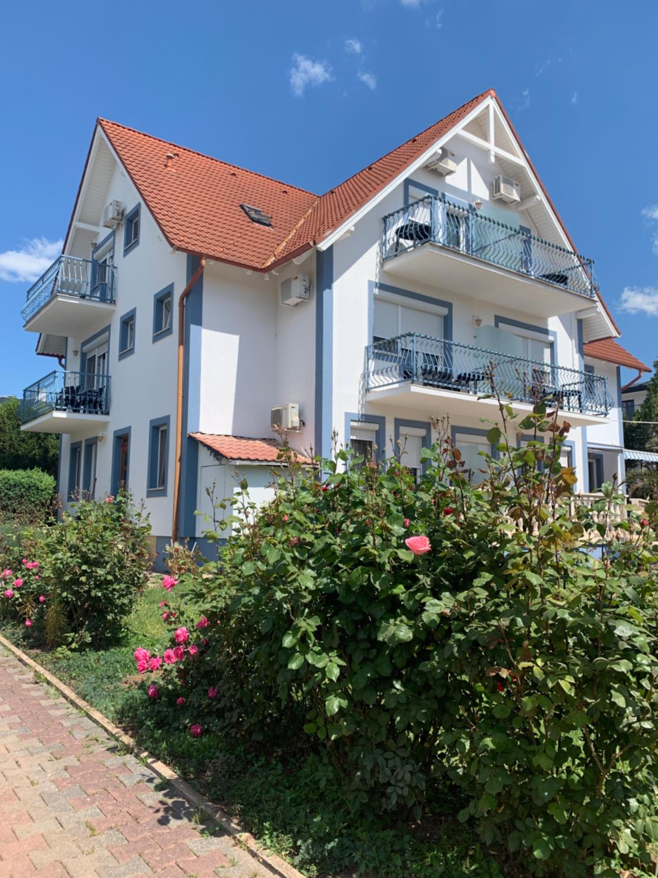 Hollik Apartmanház
