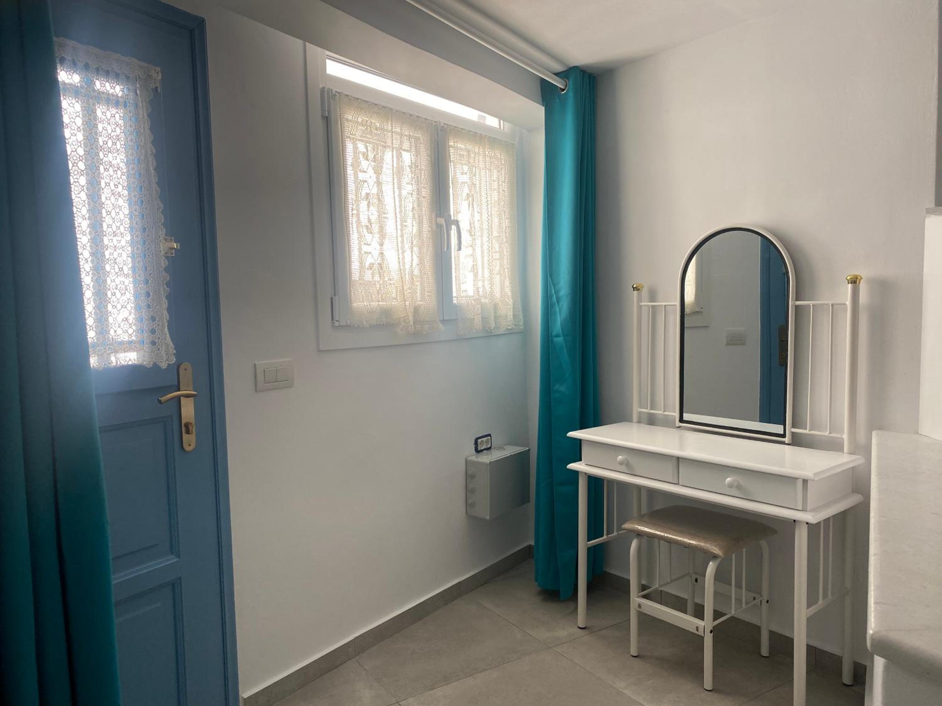 Bianco Blue