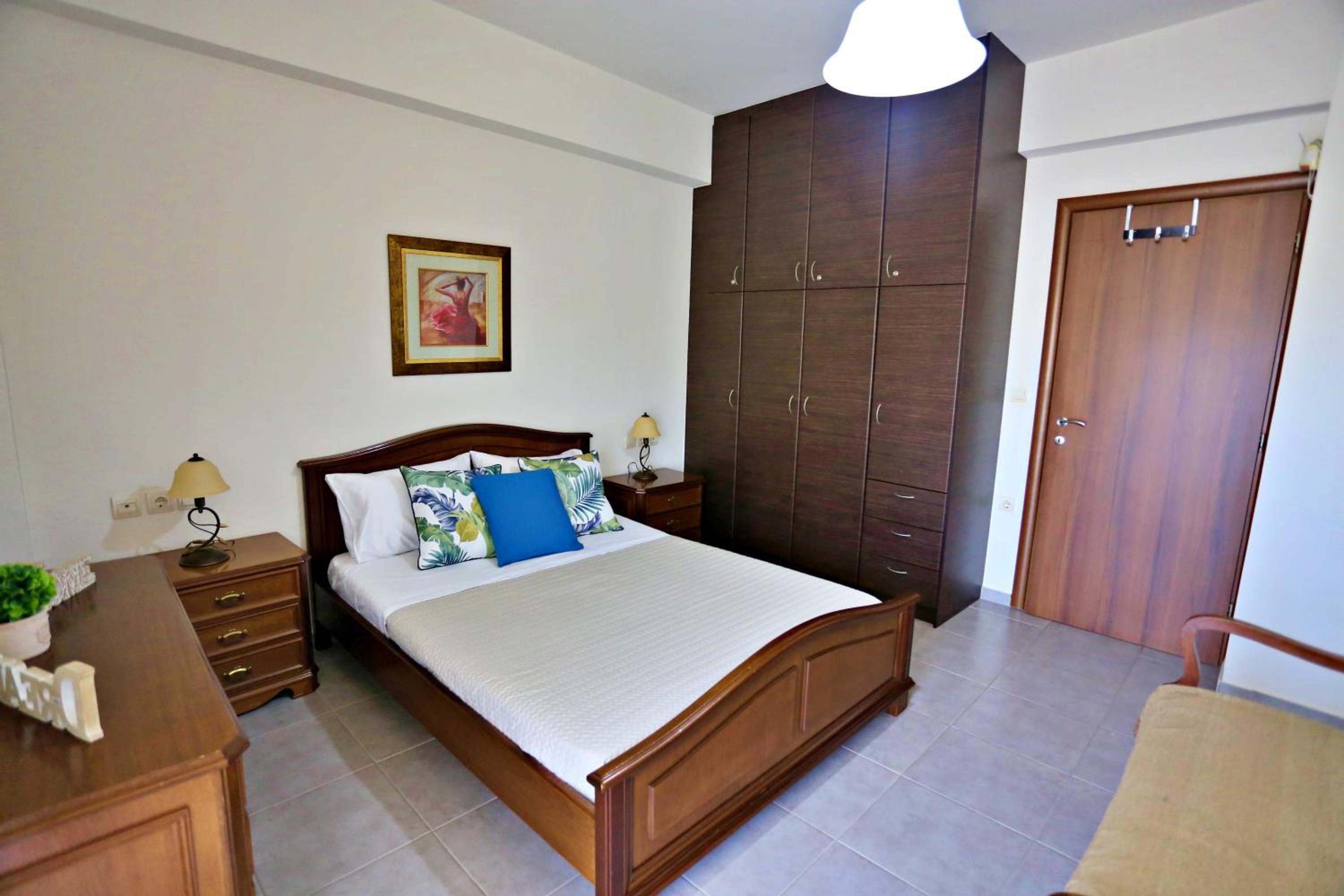 Urban Life Suite view 3