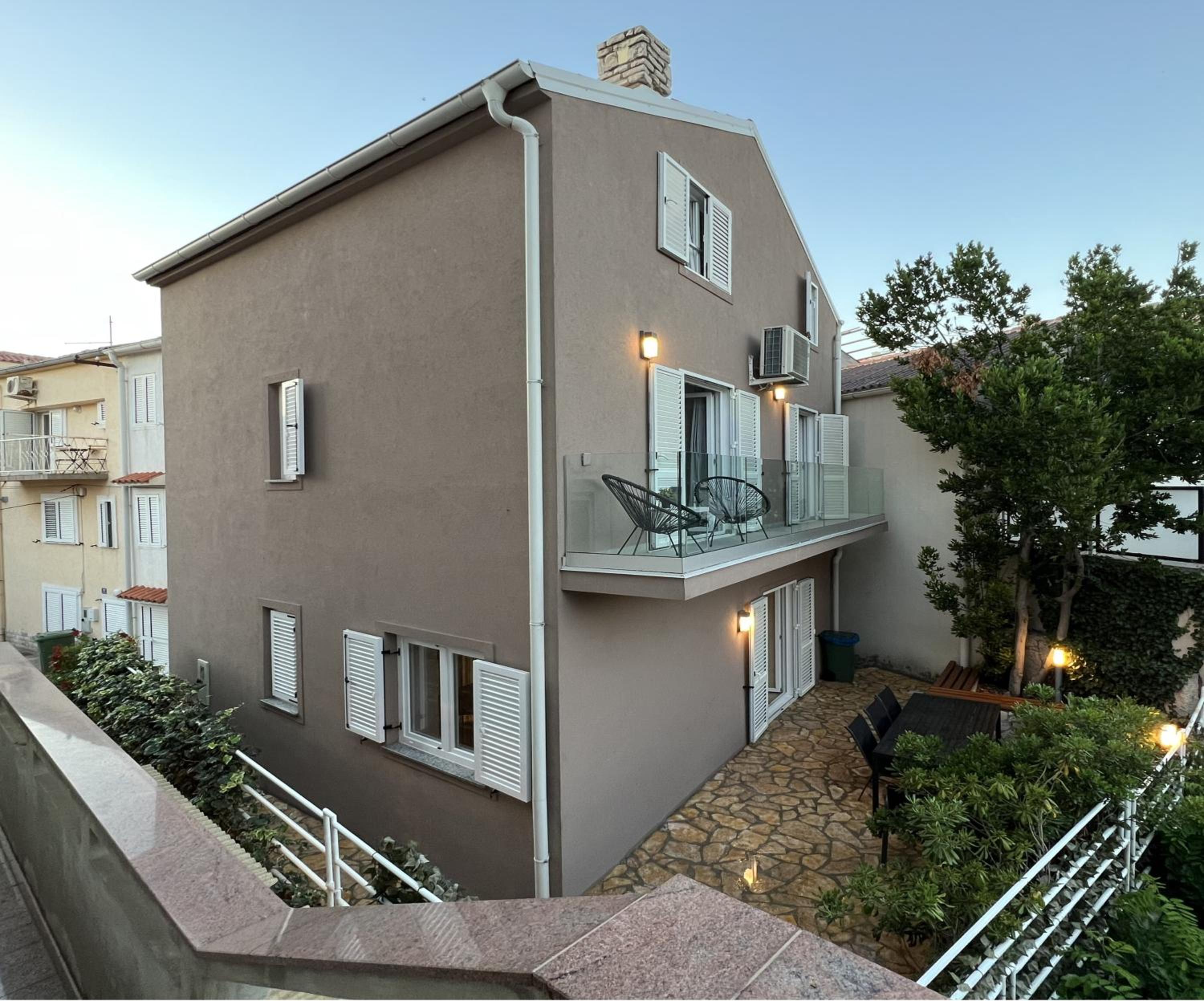 Jagger House view 2