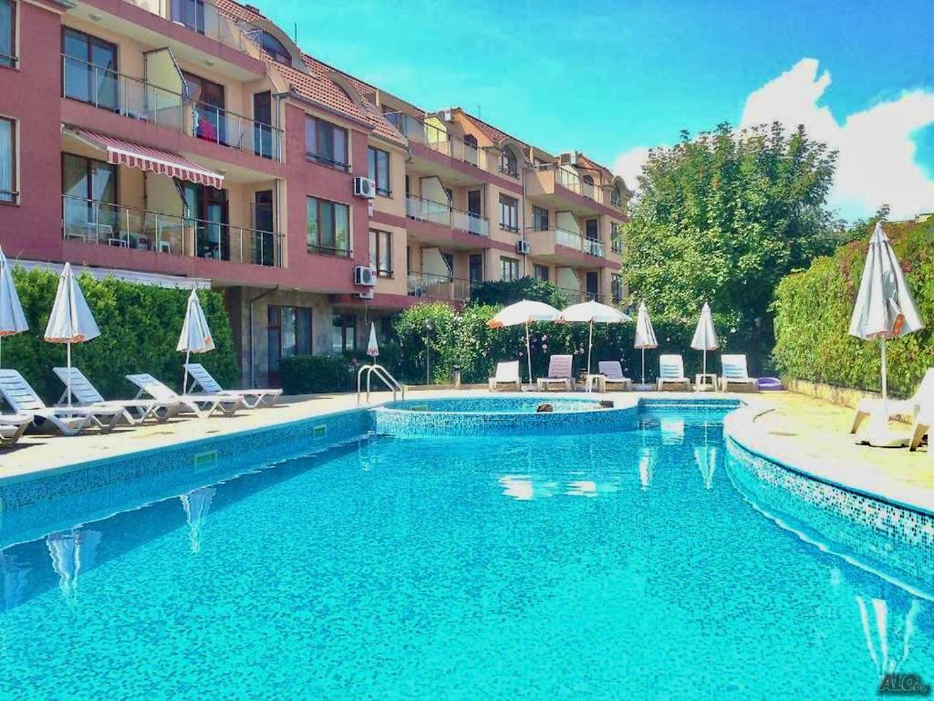 Villa Mare Apartments view 3