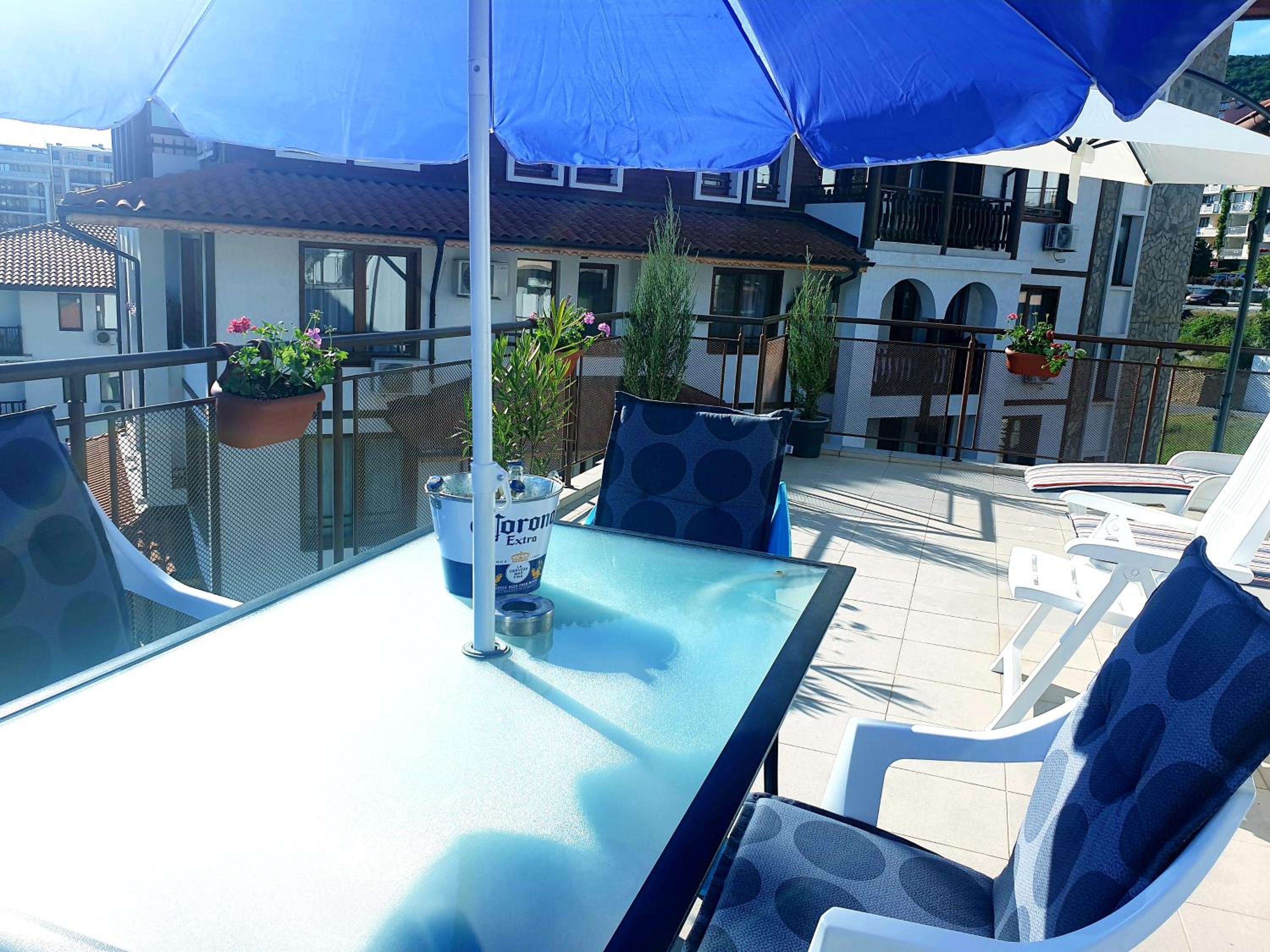 La terrace Sea view
