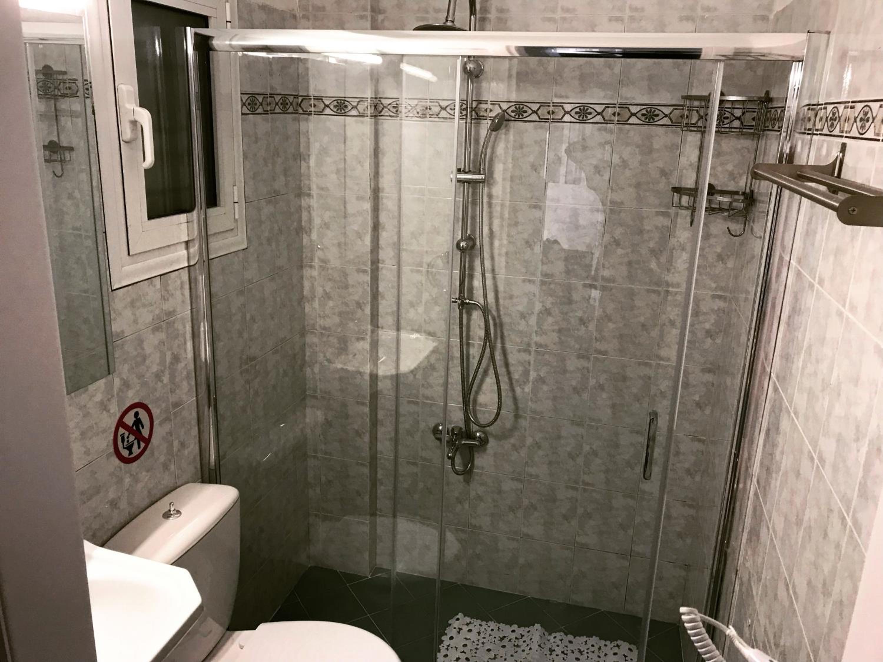 LMJ Apartments photo 4