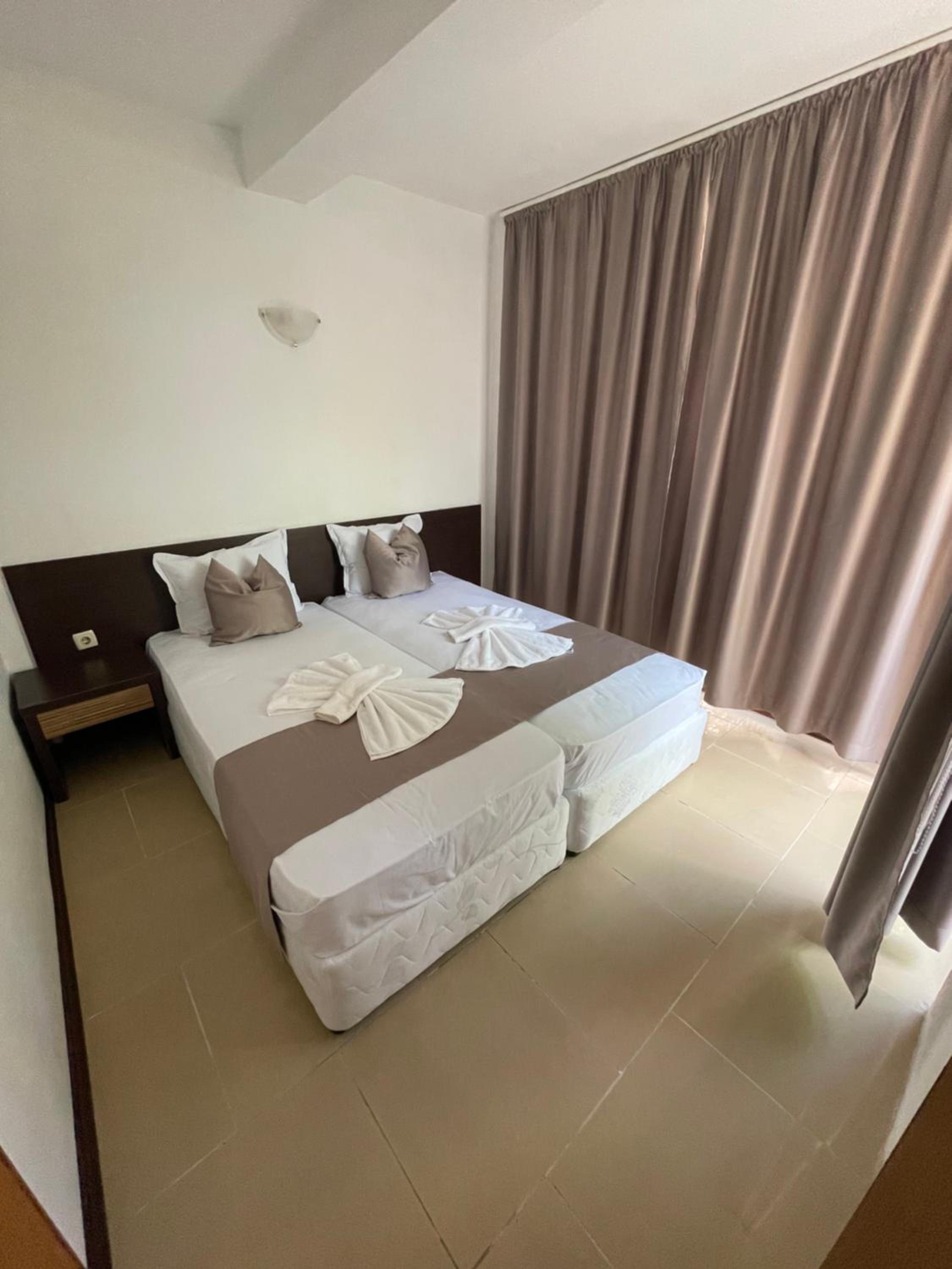 Hotel Pacific 2 Sunny beach apartment - Image 1