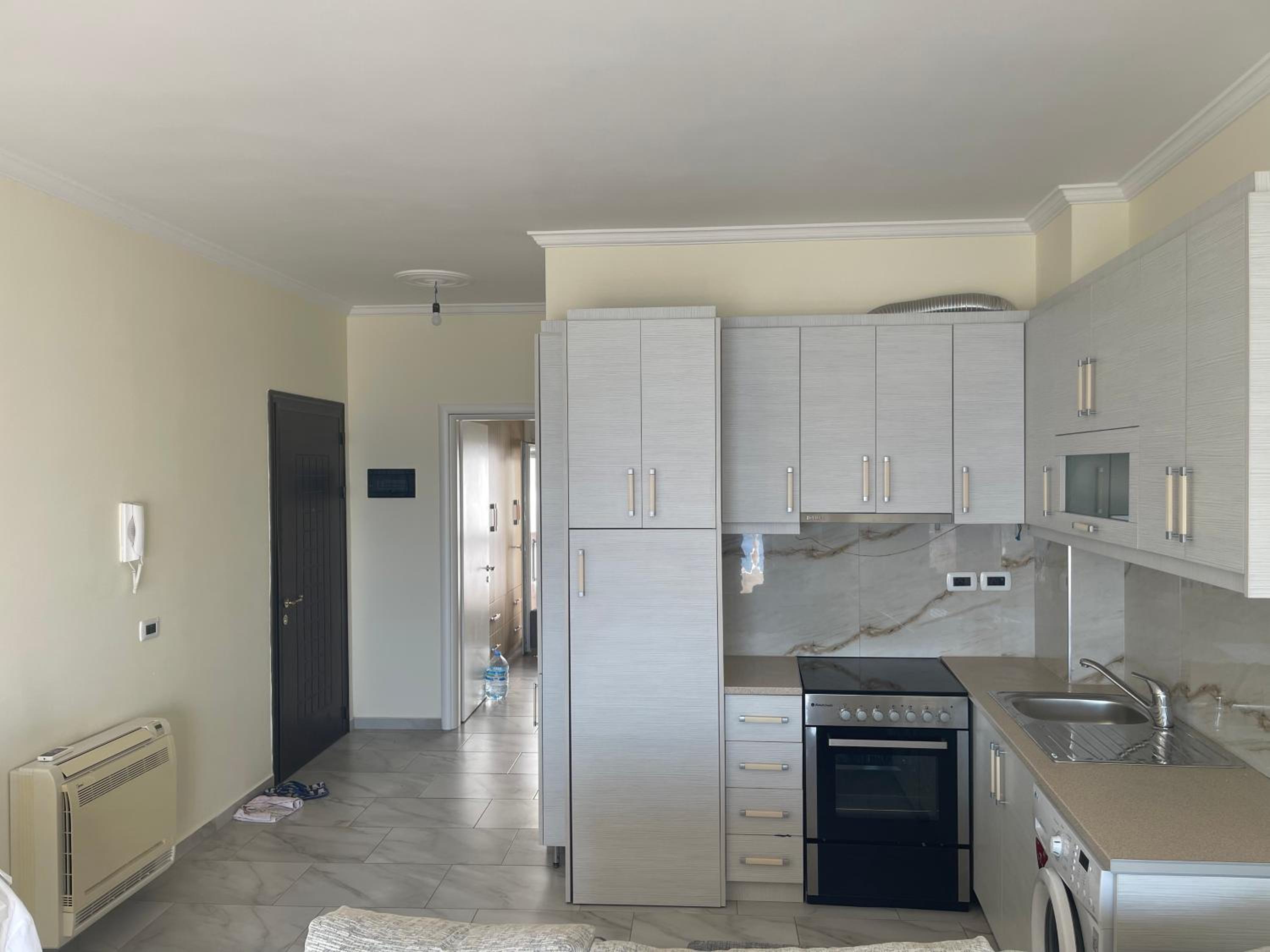 Max's apartment