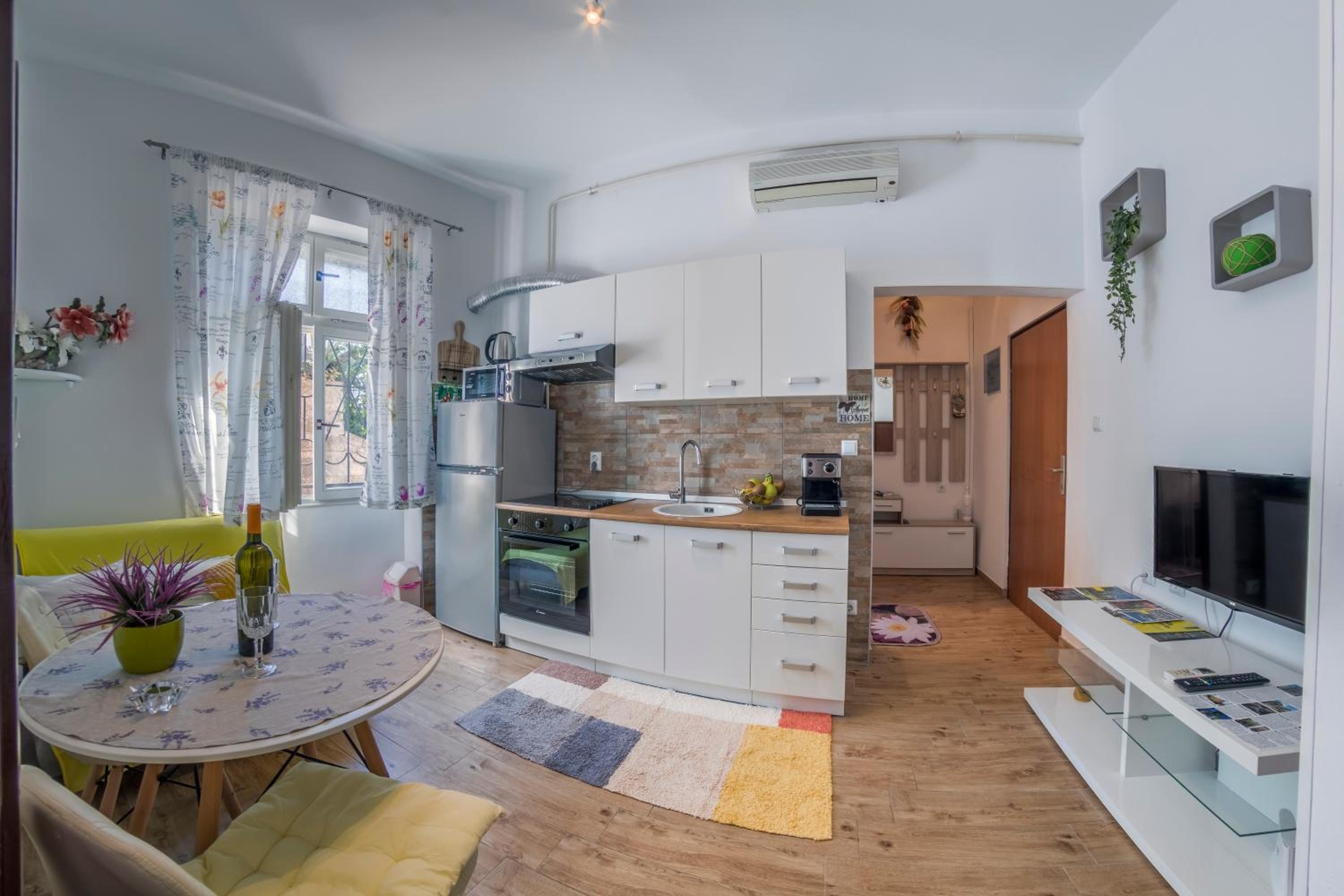Apartment Ljube view 4