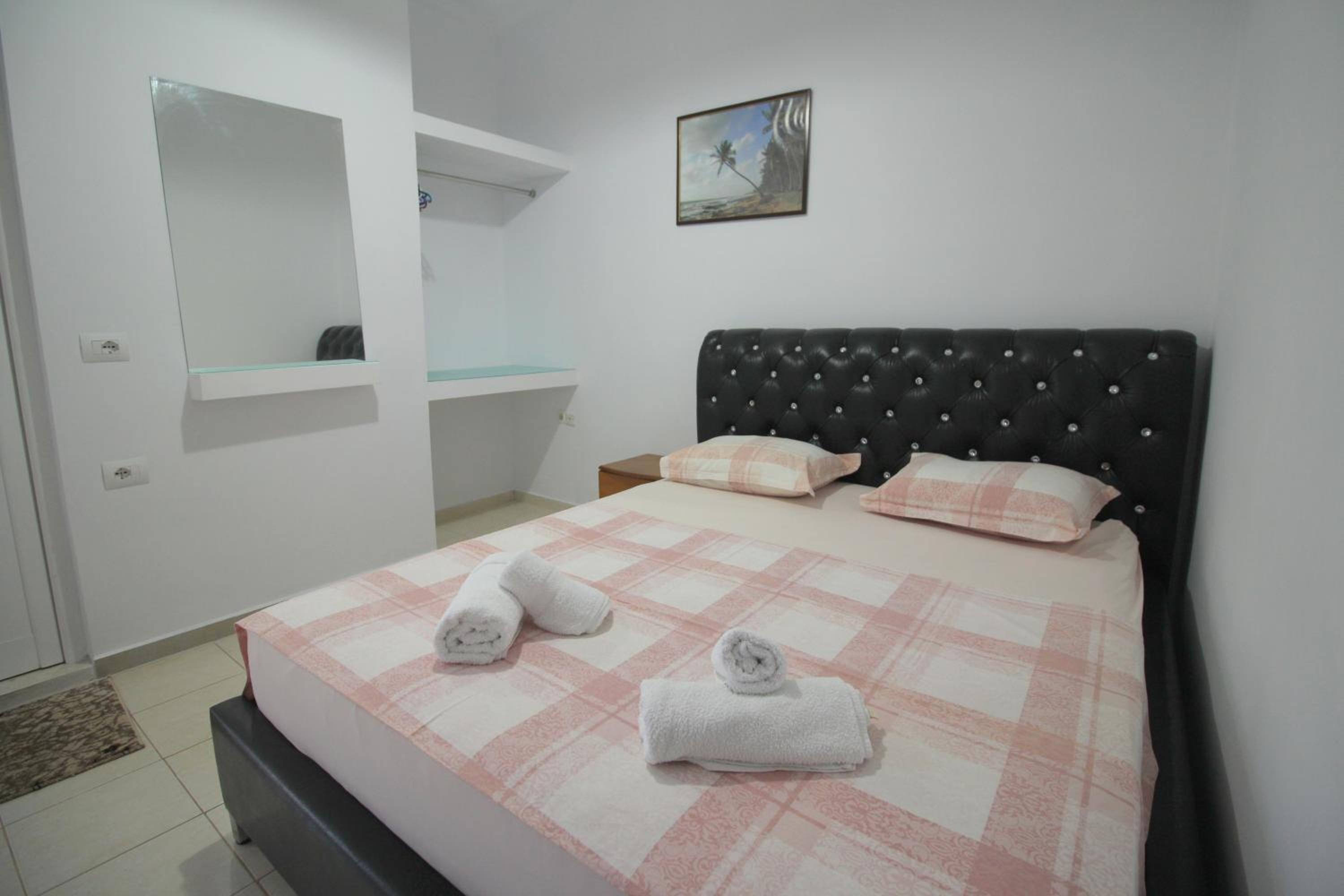Andy Apartments
