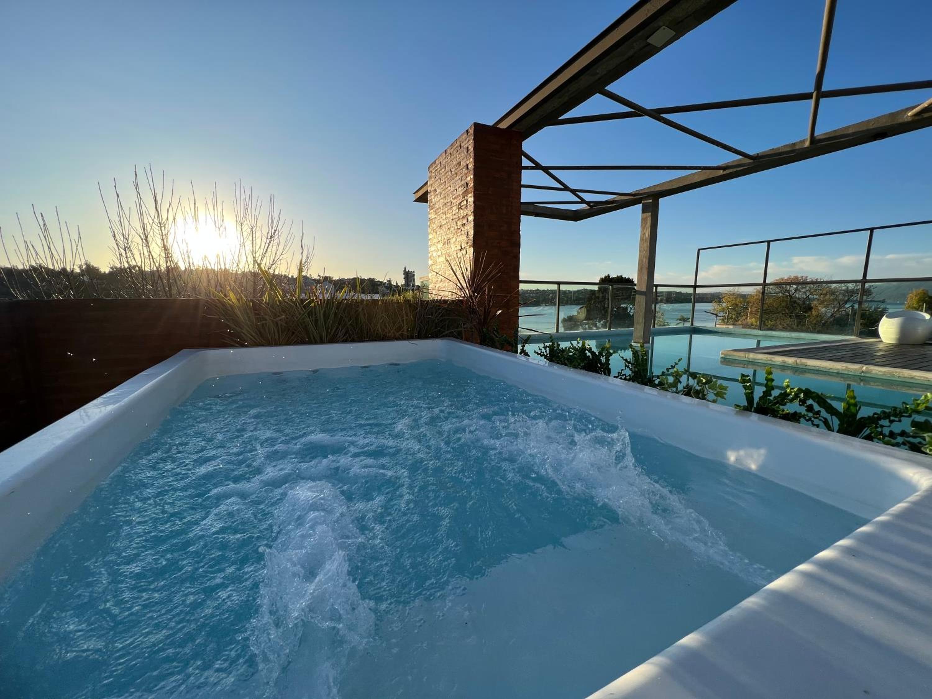 Jacuzzi