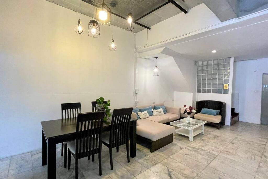Cafe Home