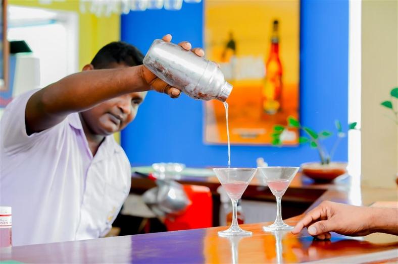 bar
