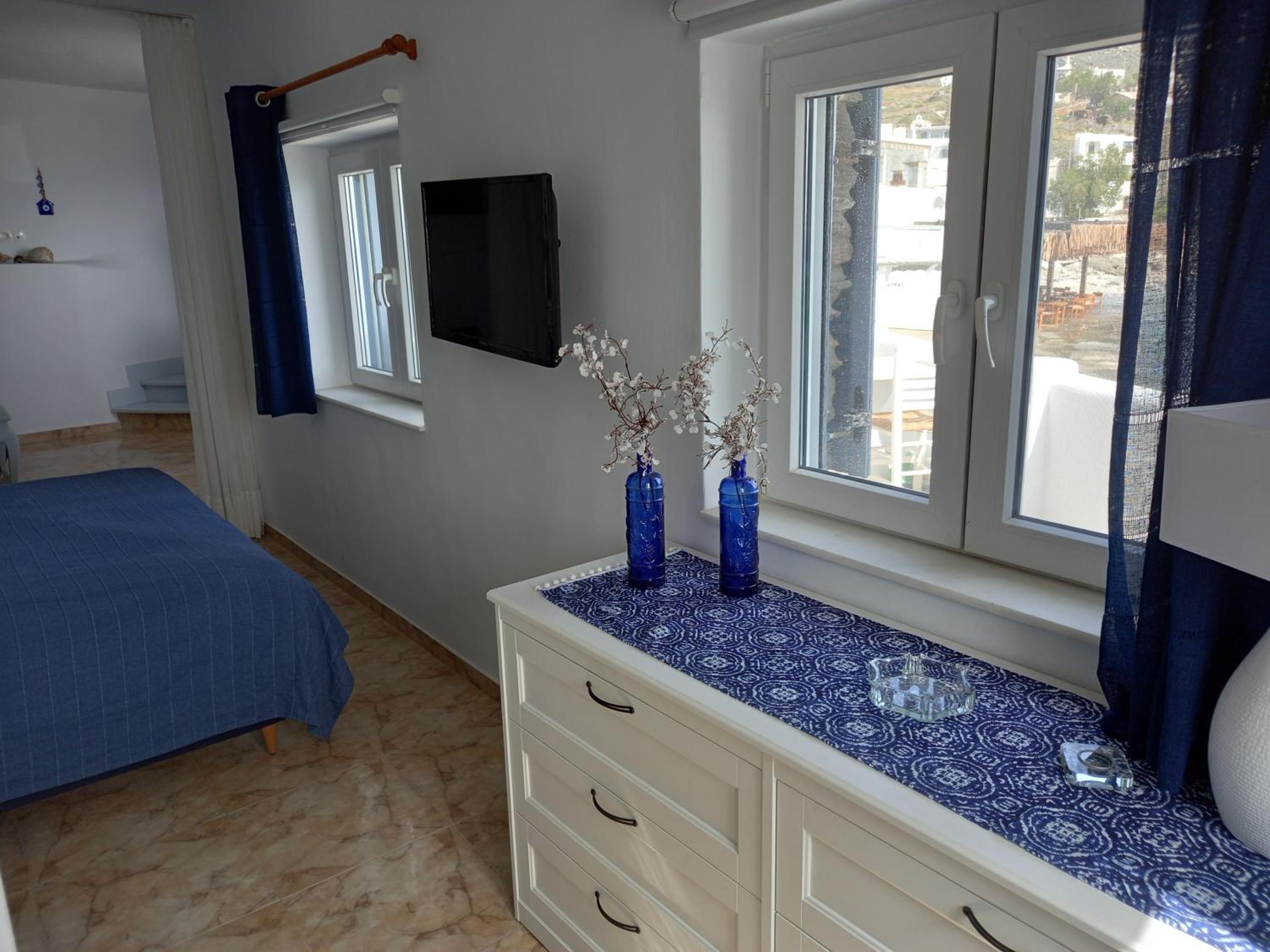 Anthie's shore house view 5