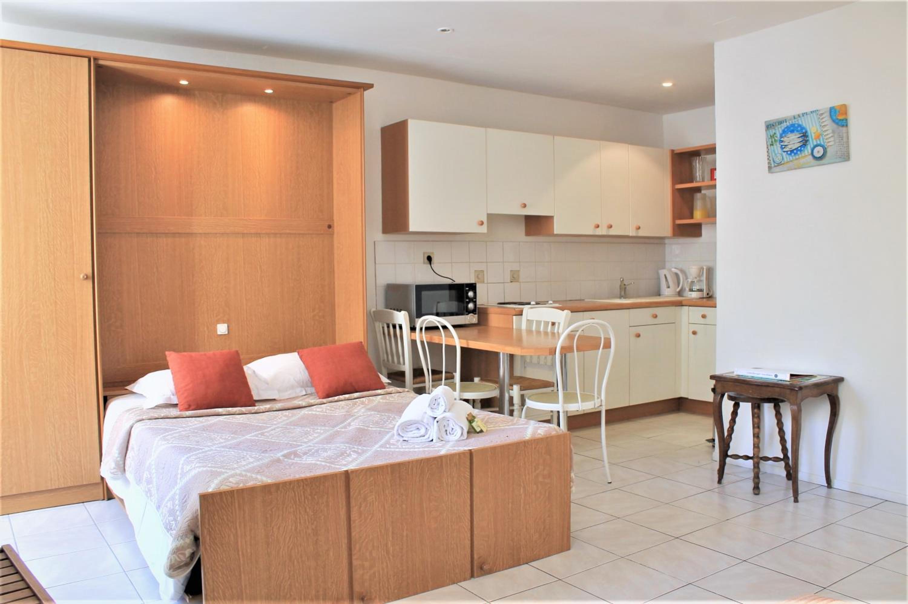 Viva Riviera 6 Rue Commandant André