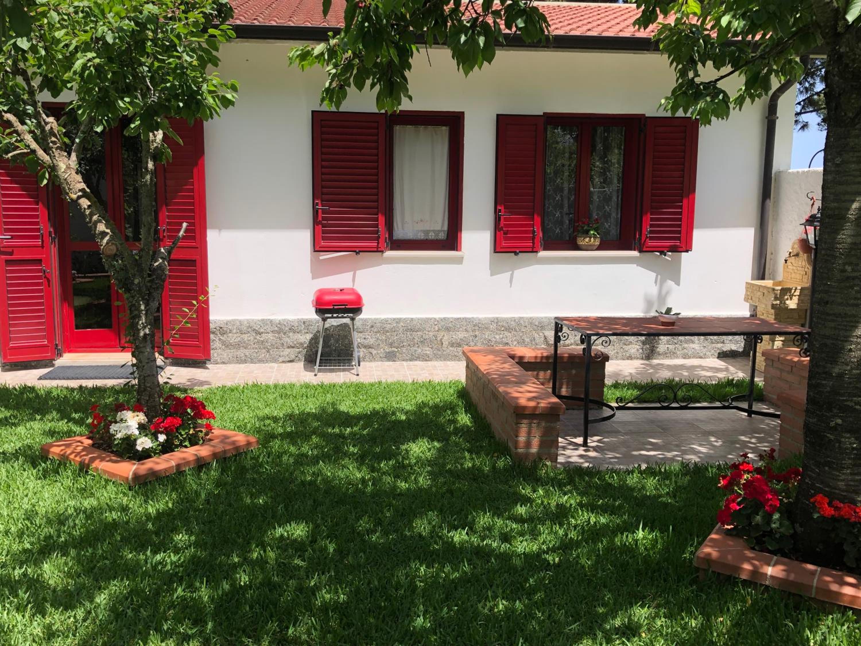 La Casa delle Ortensie Guest House view 3