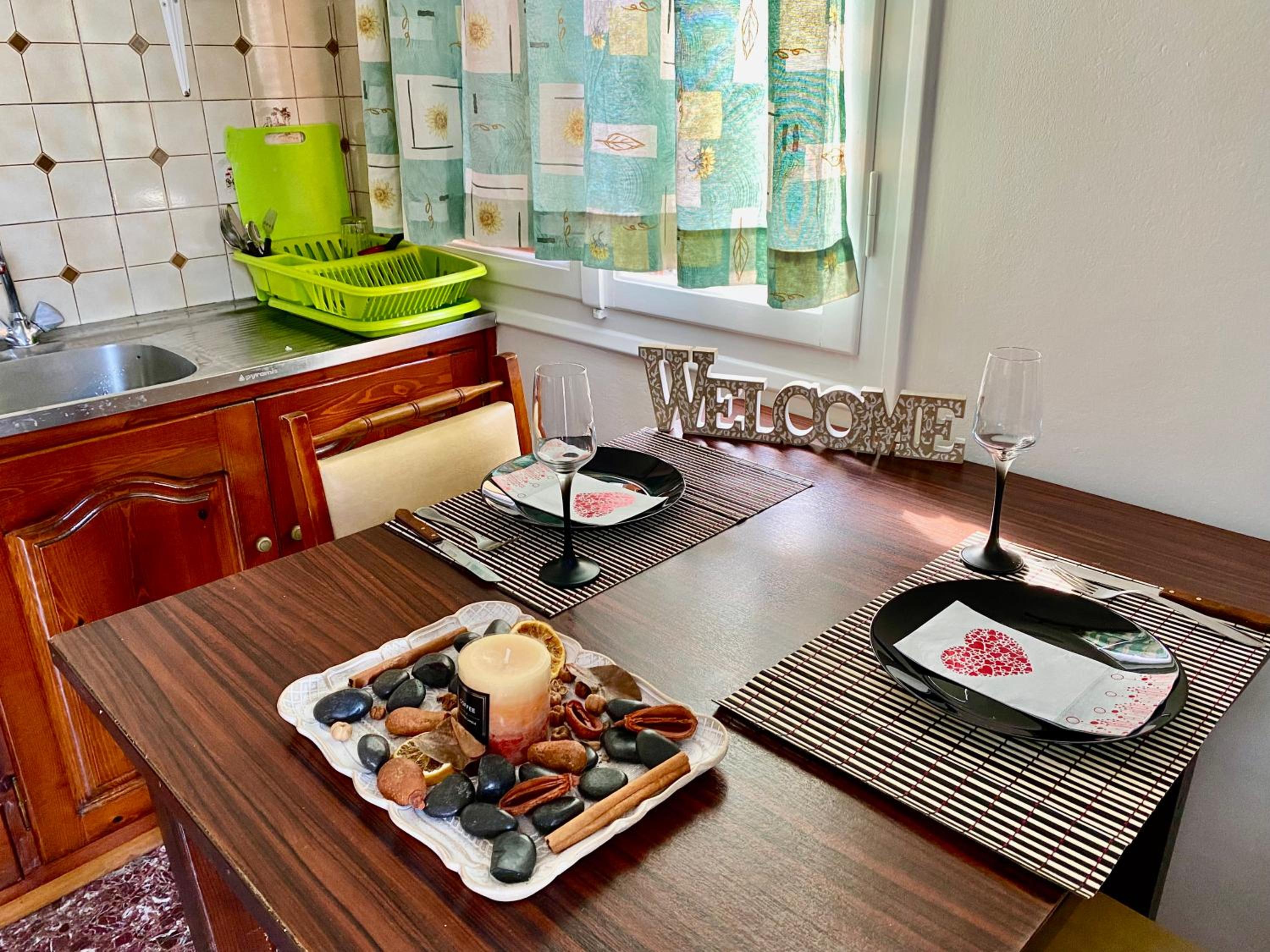 Montsenigos Garden Apartment