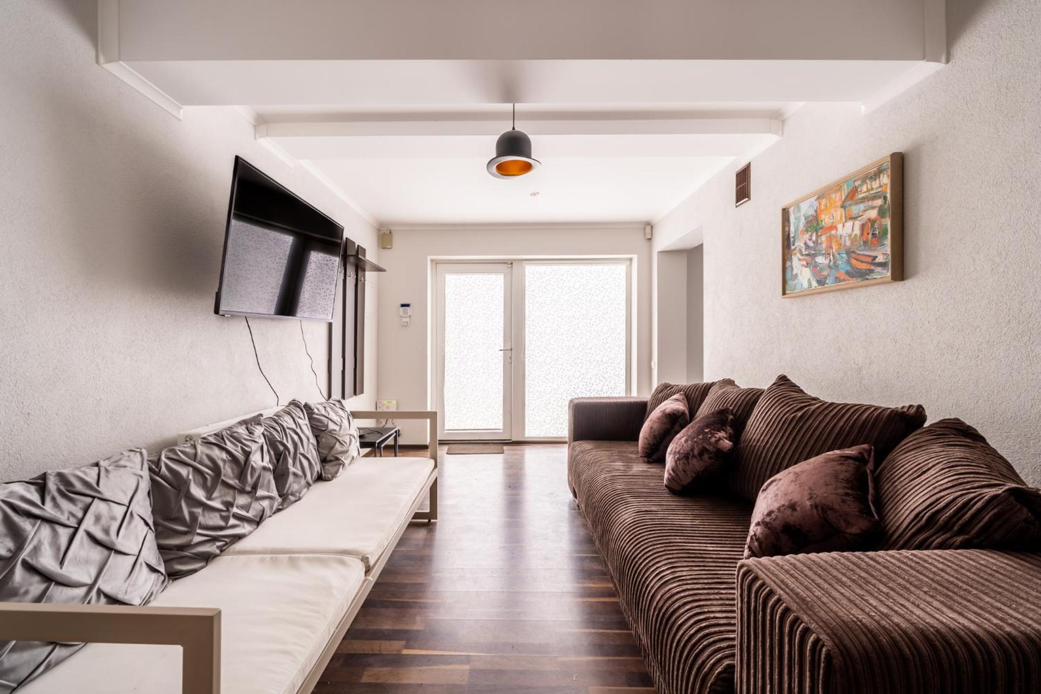 Townhouse with a terrace! view 4