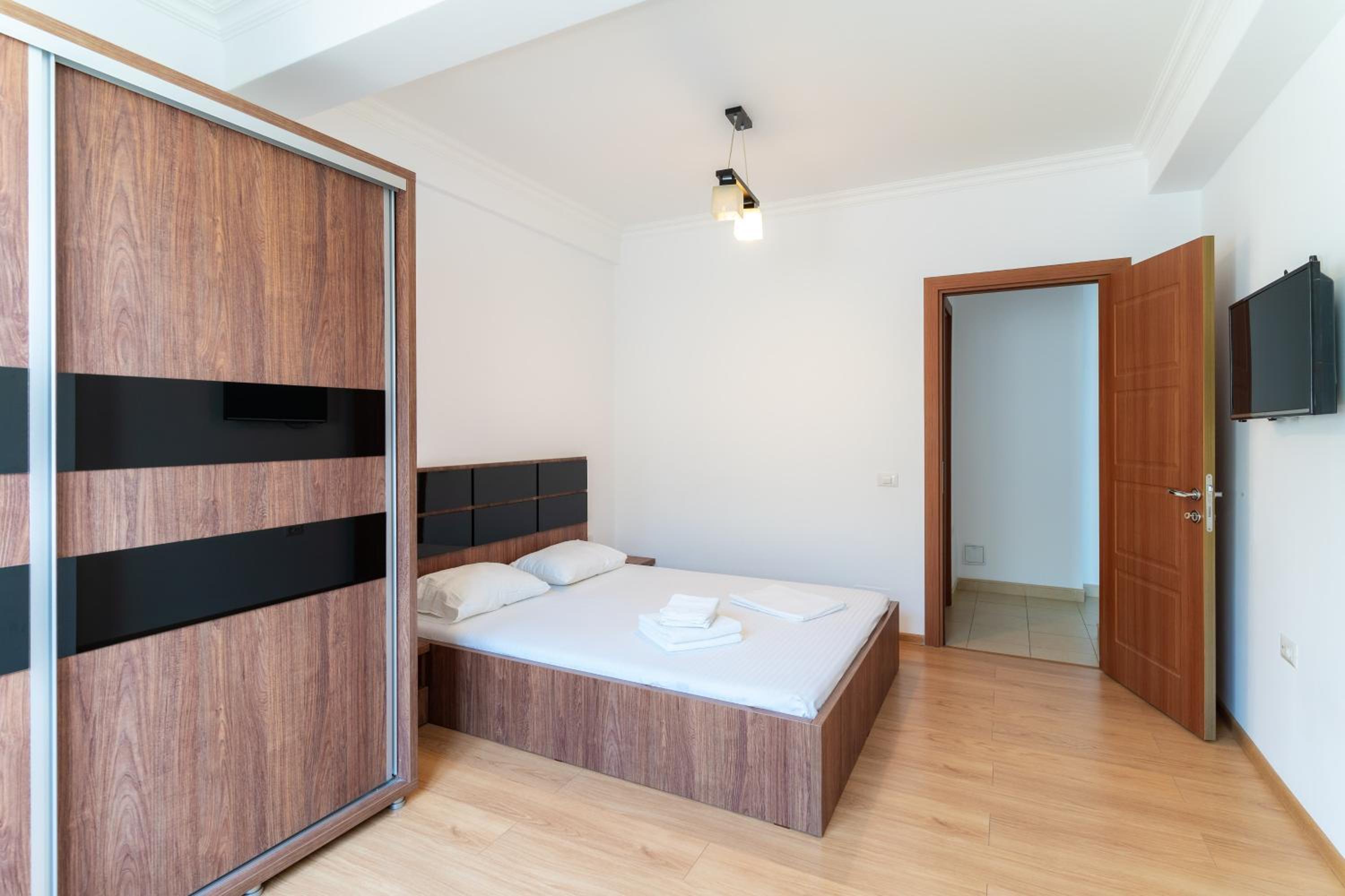 Luca Solid Residence view 3