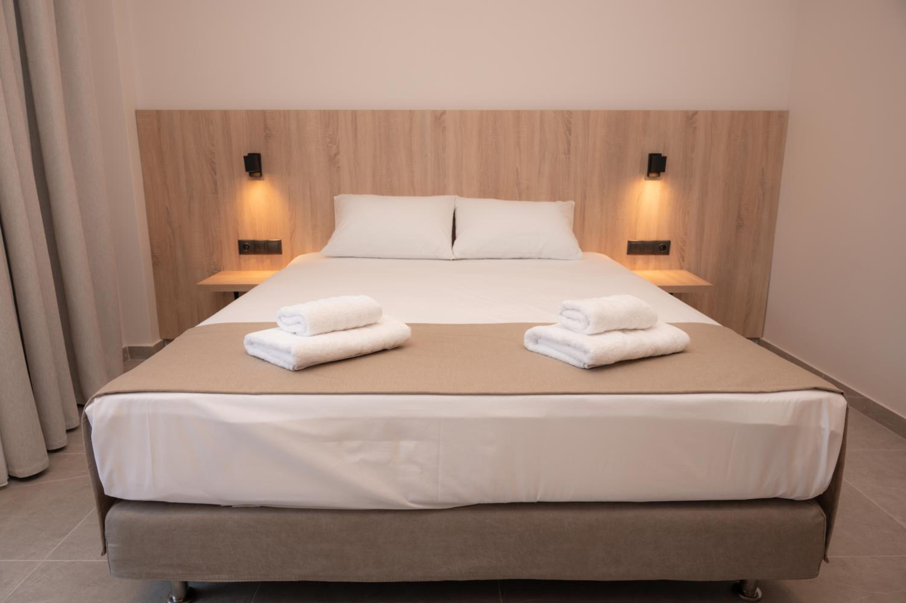 Nomad Hotel Paralia photo 4