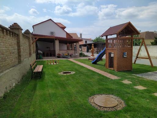 Photo 16