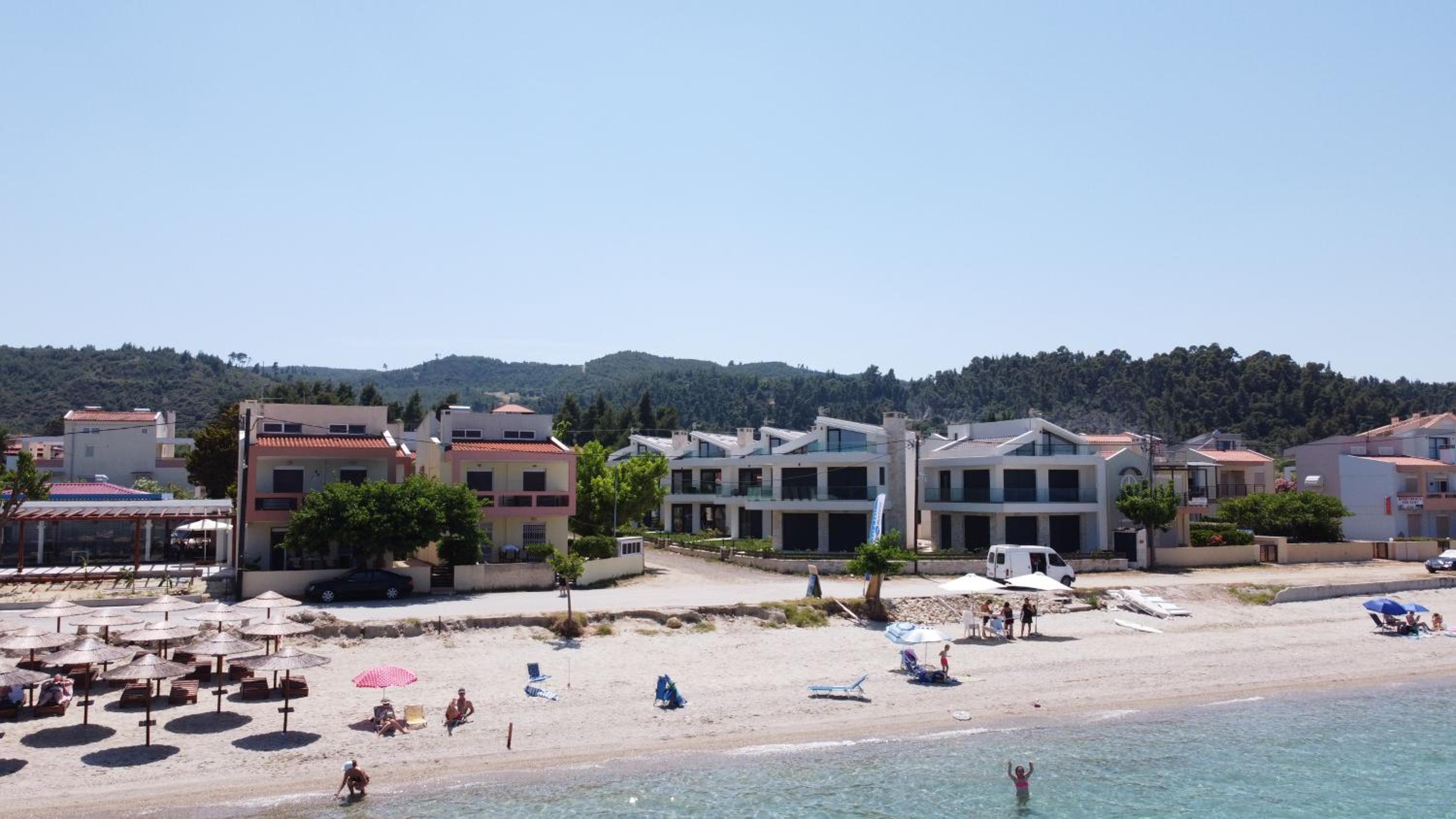 Villa Camelia by the sea view 5