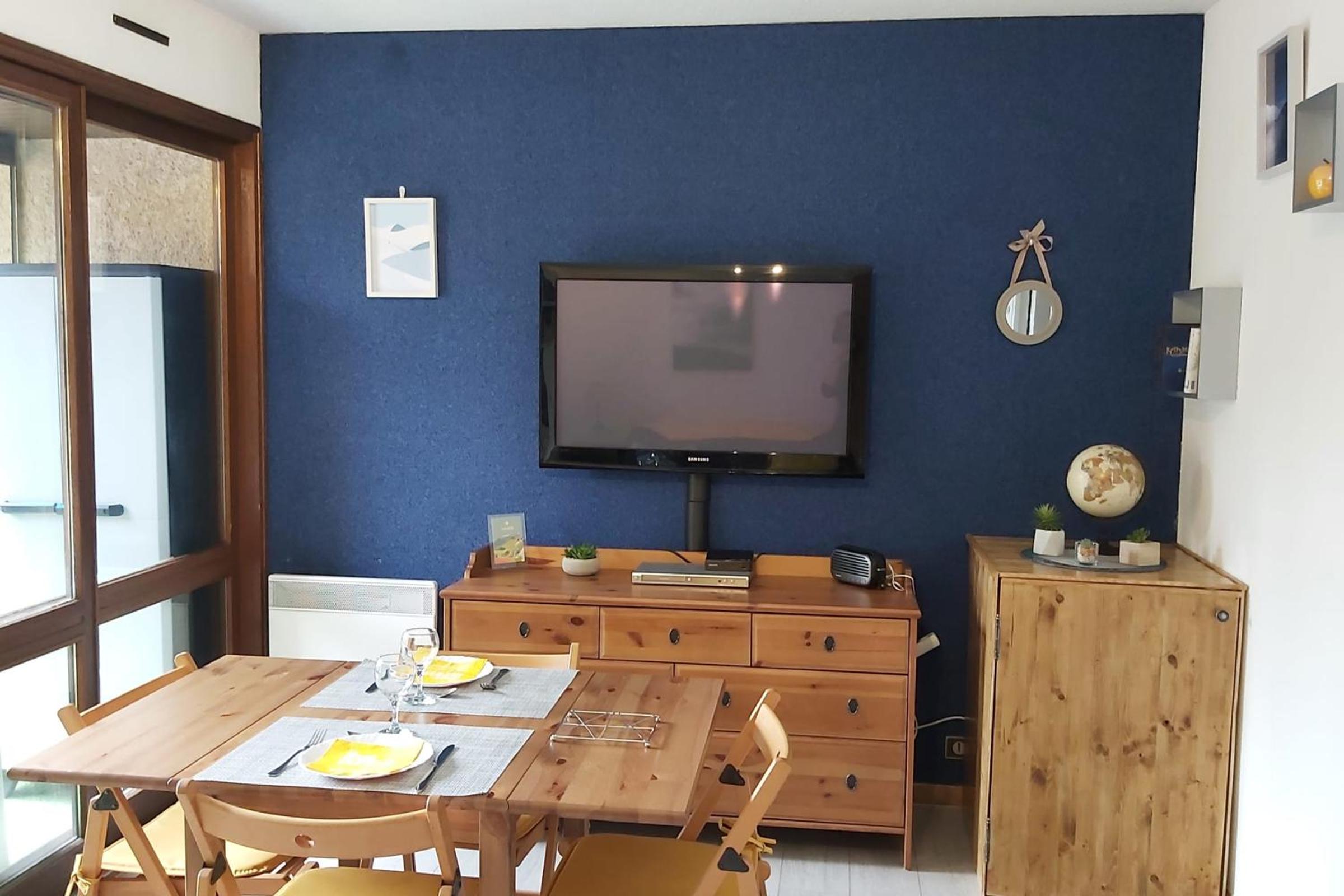 Beautiful studio with balcony in Briançon view 4