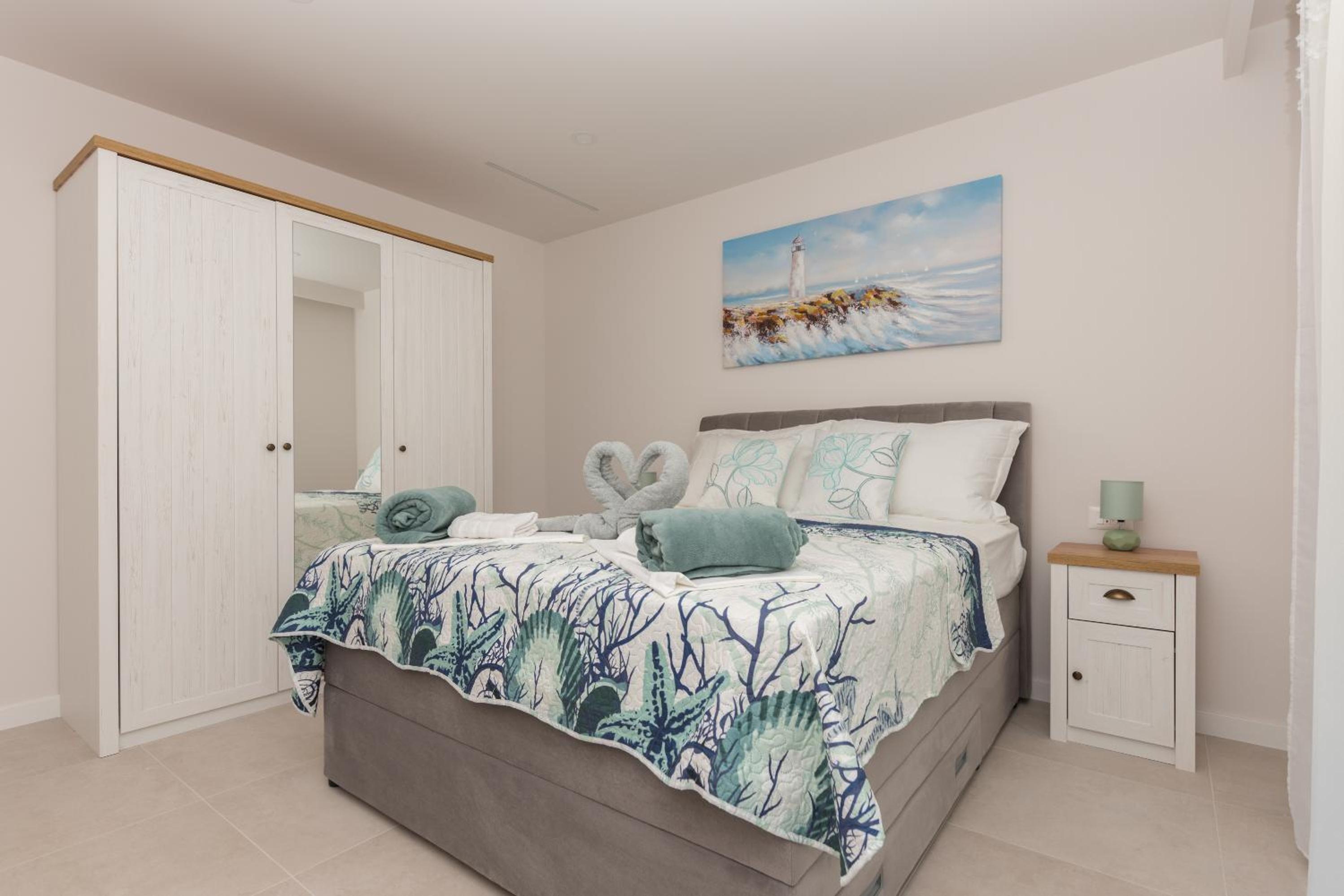 Luxury Apartment LEMON Sea & City view