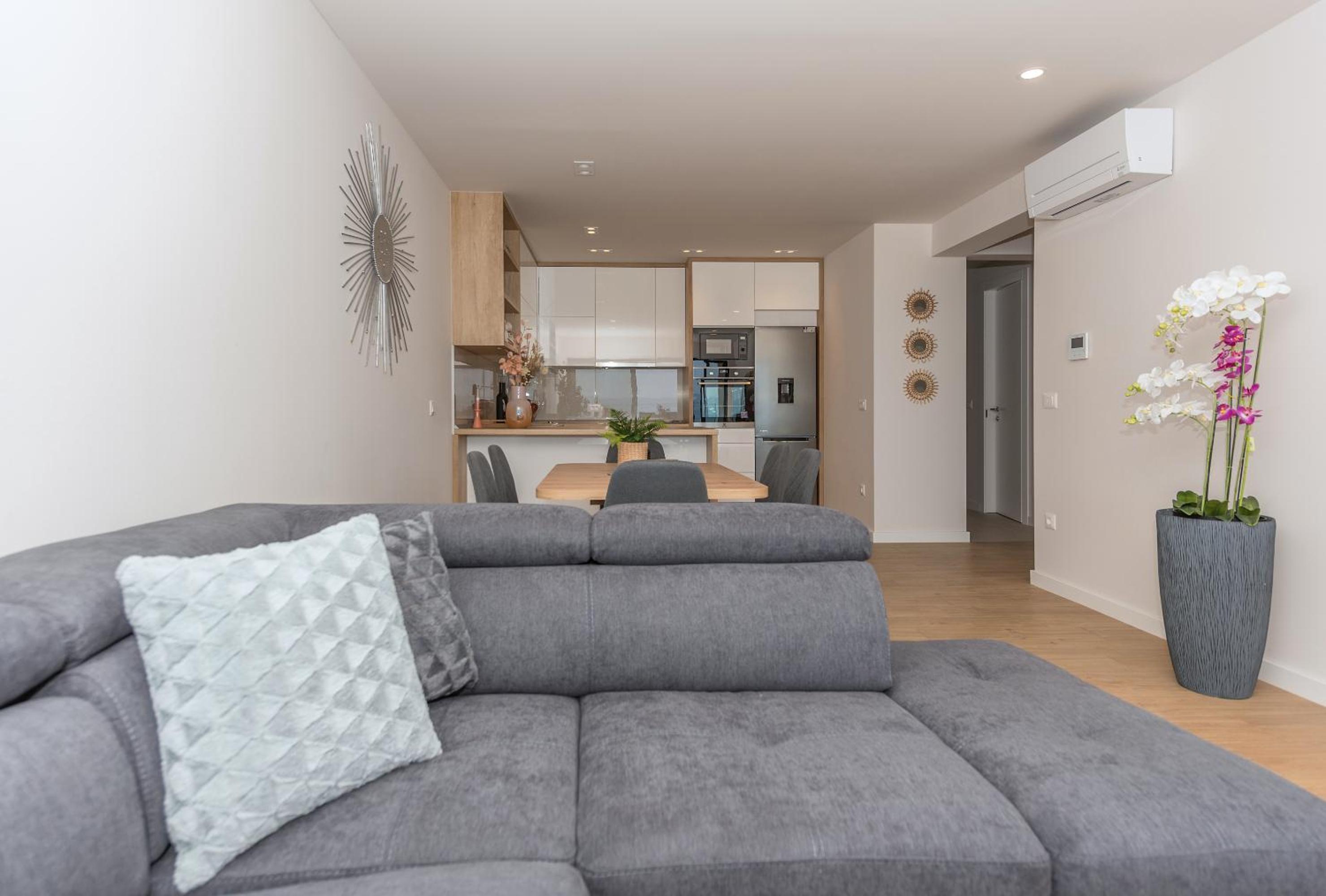 Luxury Apartment LEMON Sea & City view