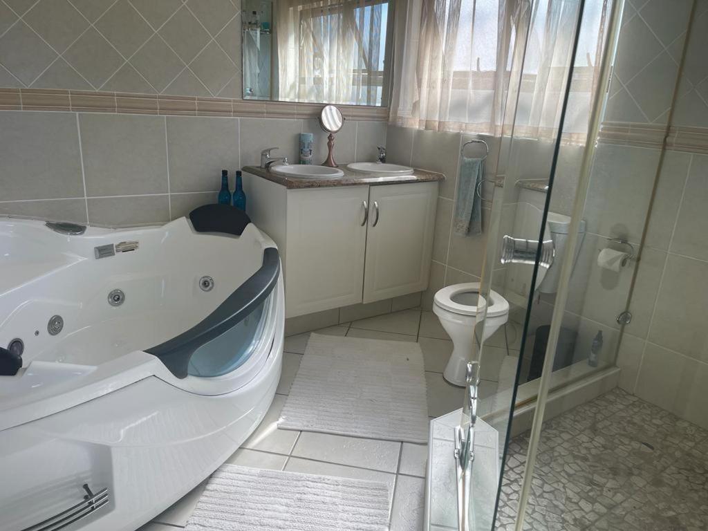 Trevi Sea-view Apartment