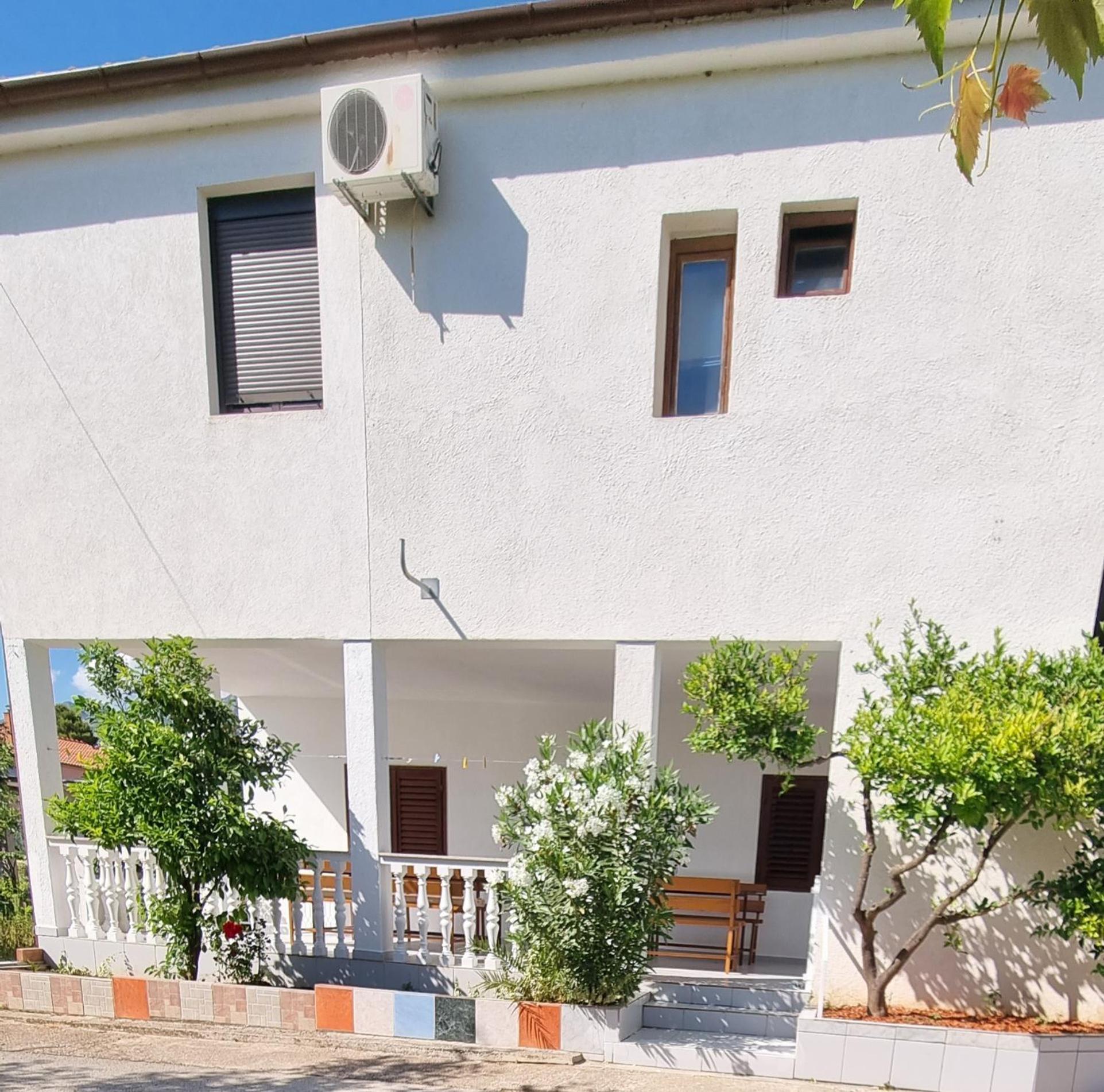 Holiday Home Jukić Pr view 2