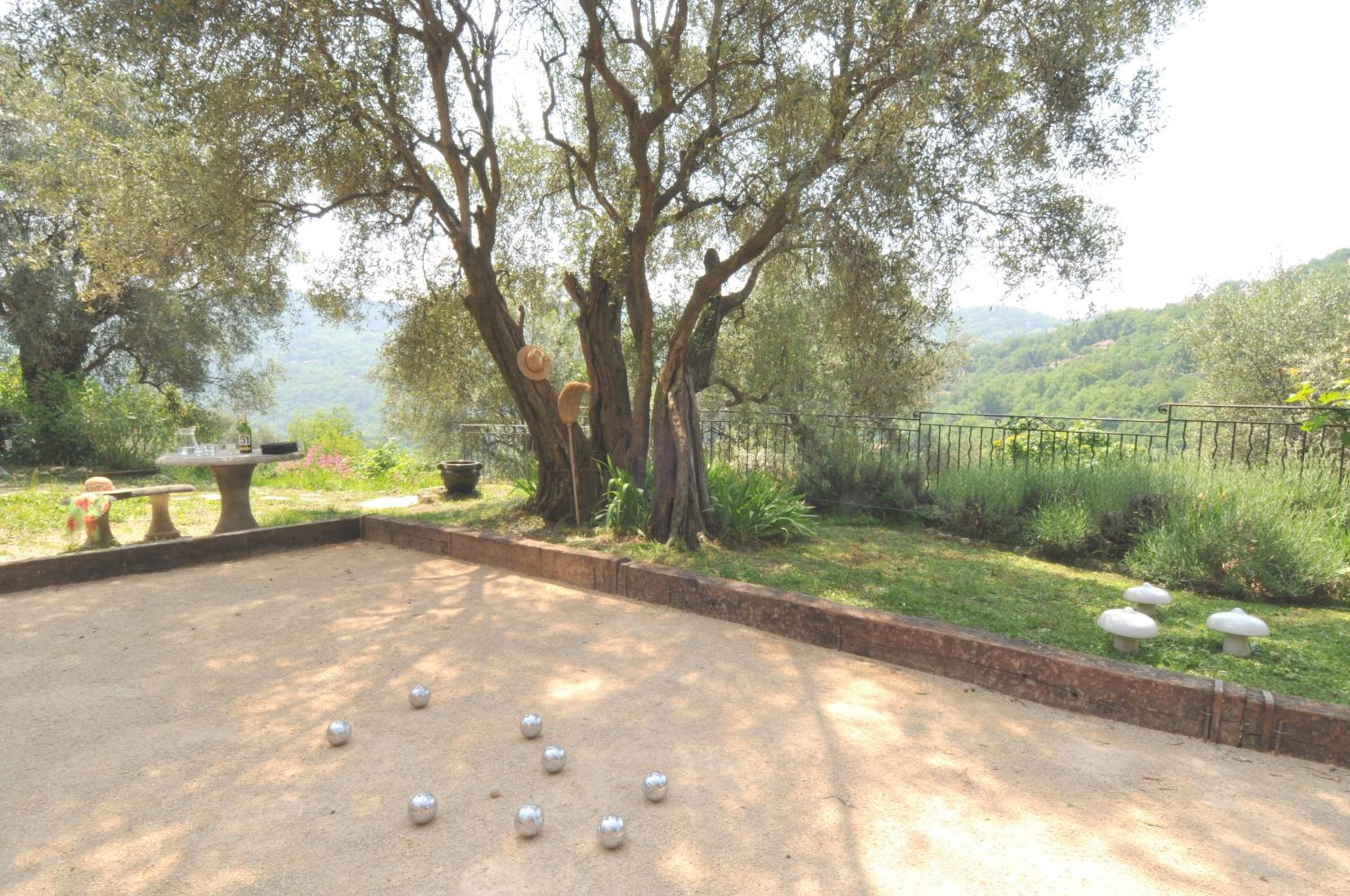 La Bastide Saint Christophe view 3