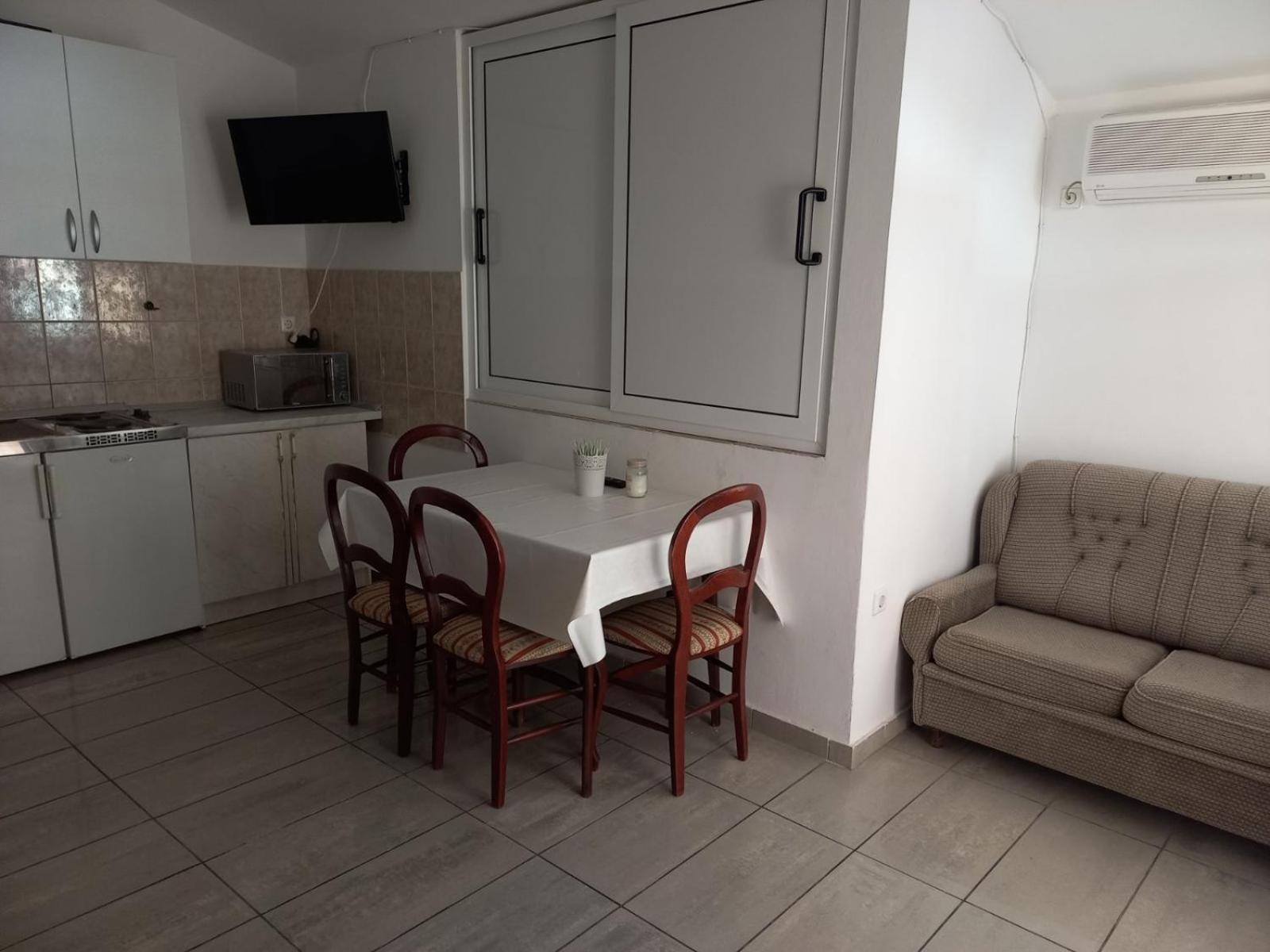 Apartments Kraljevic