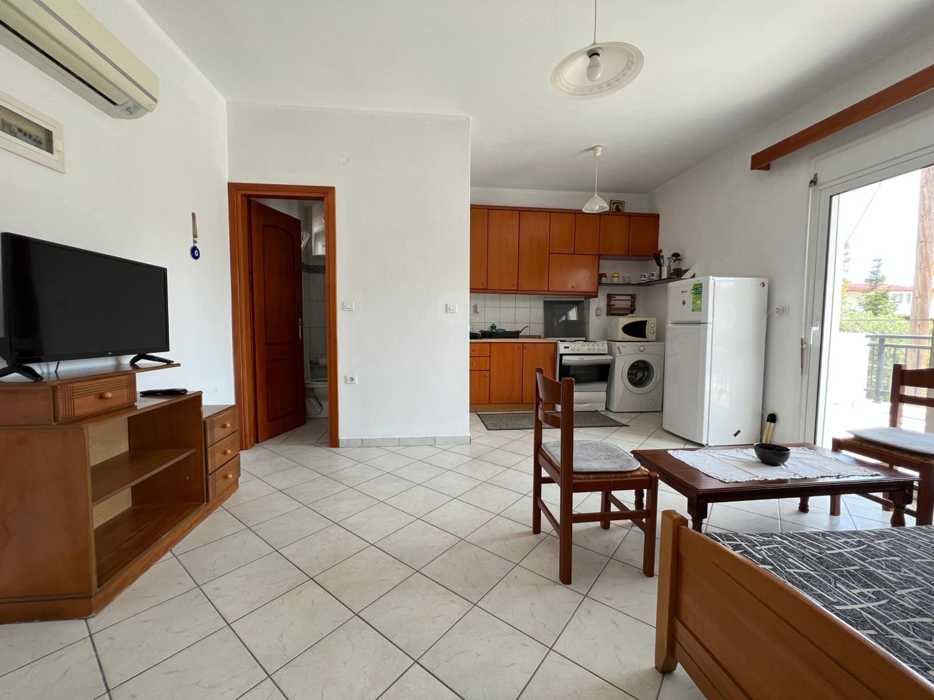White Apartment - Thassos Town