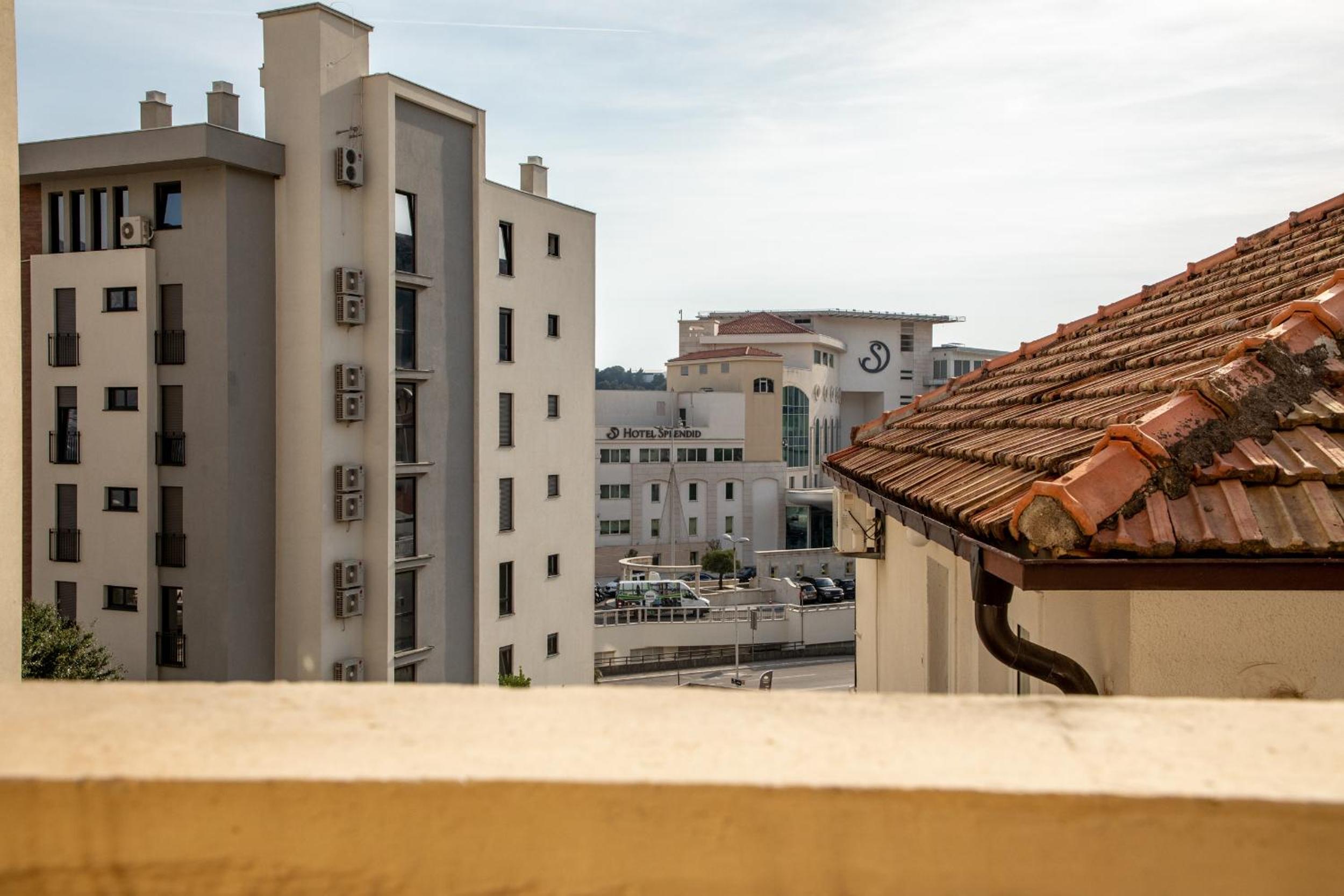 Porta Volta Apartments view 4
