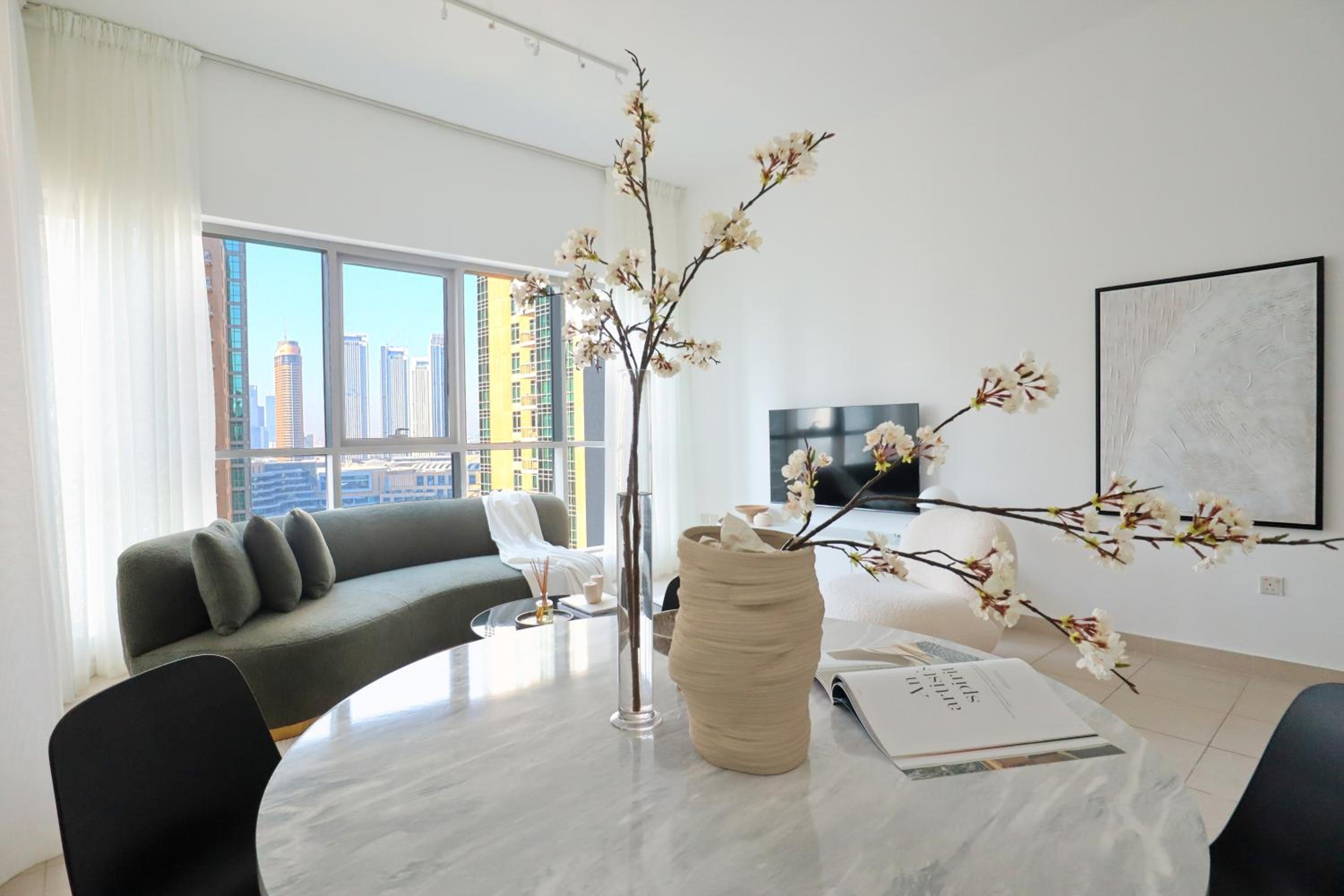 HiGuests - Amazing Apartment overlooking Burj Khalifa!