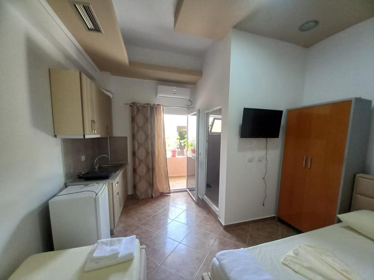 Alexander Stay Hotel