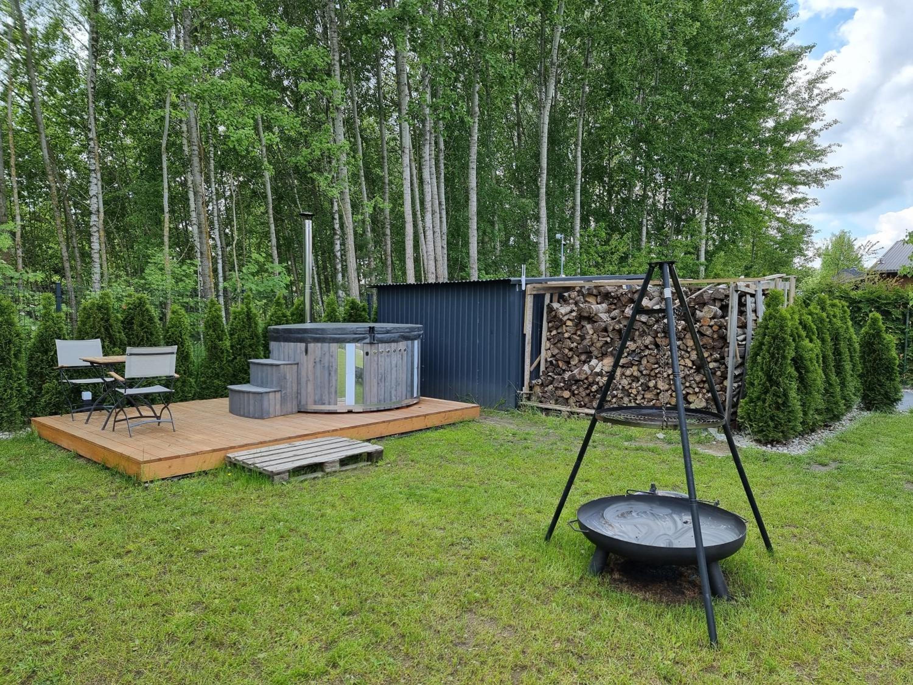 Photo 8