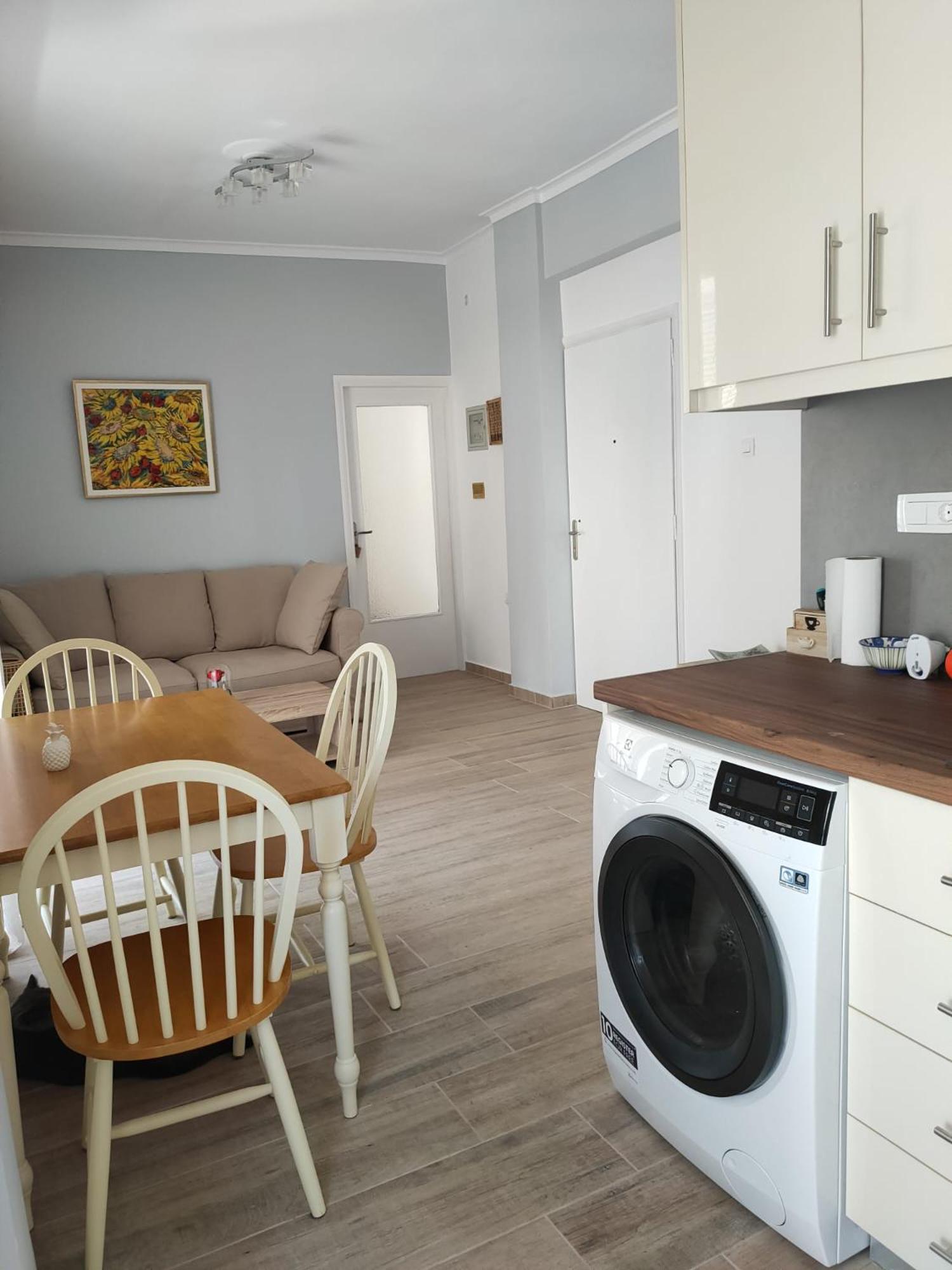 Sea & Chess Apt Rental