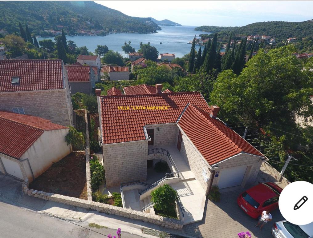 Apartmani ljuta naranča