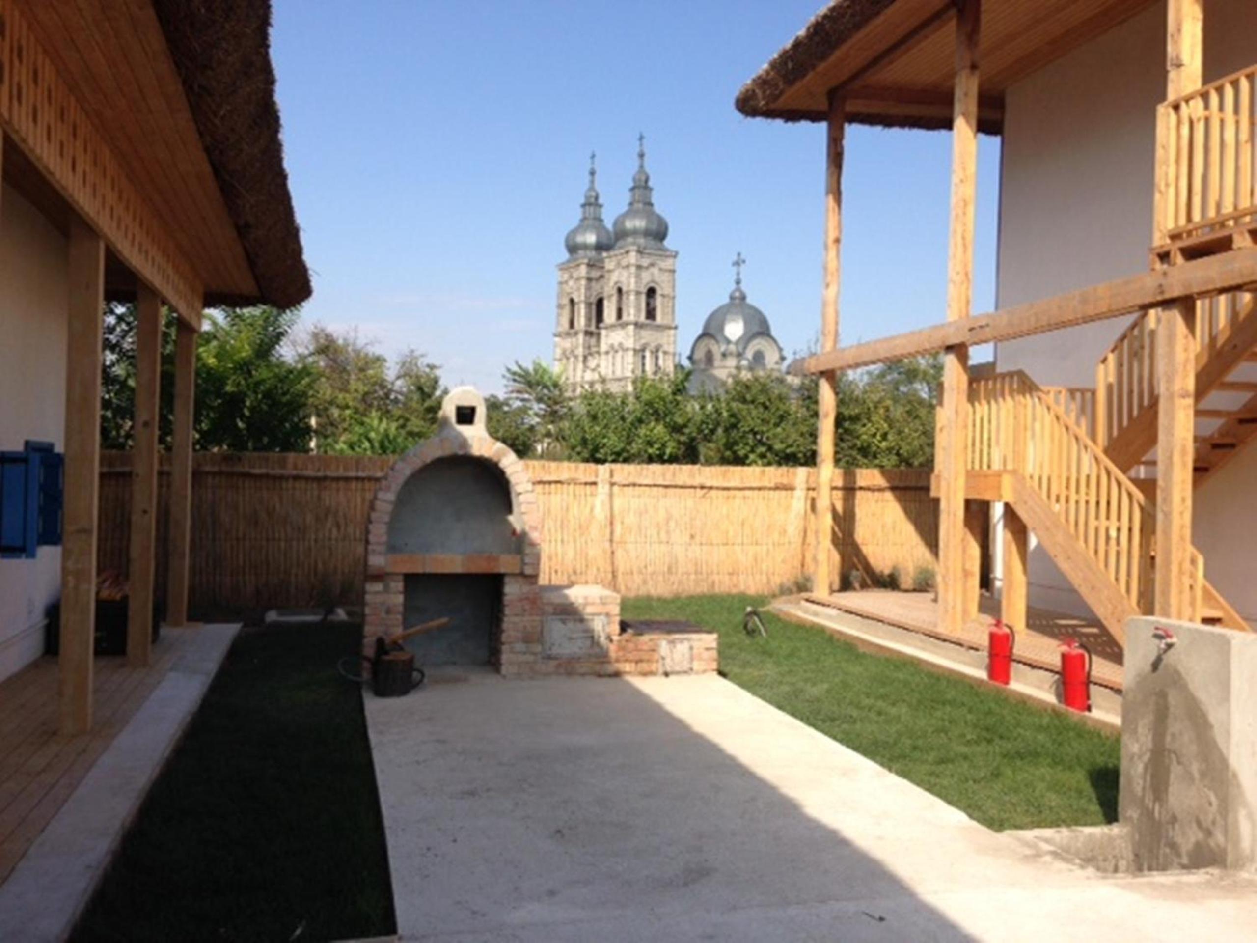 Photo 19