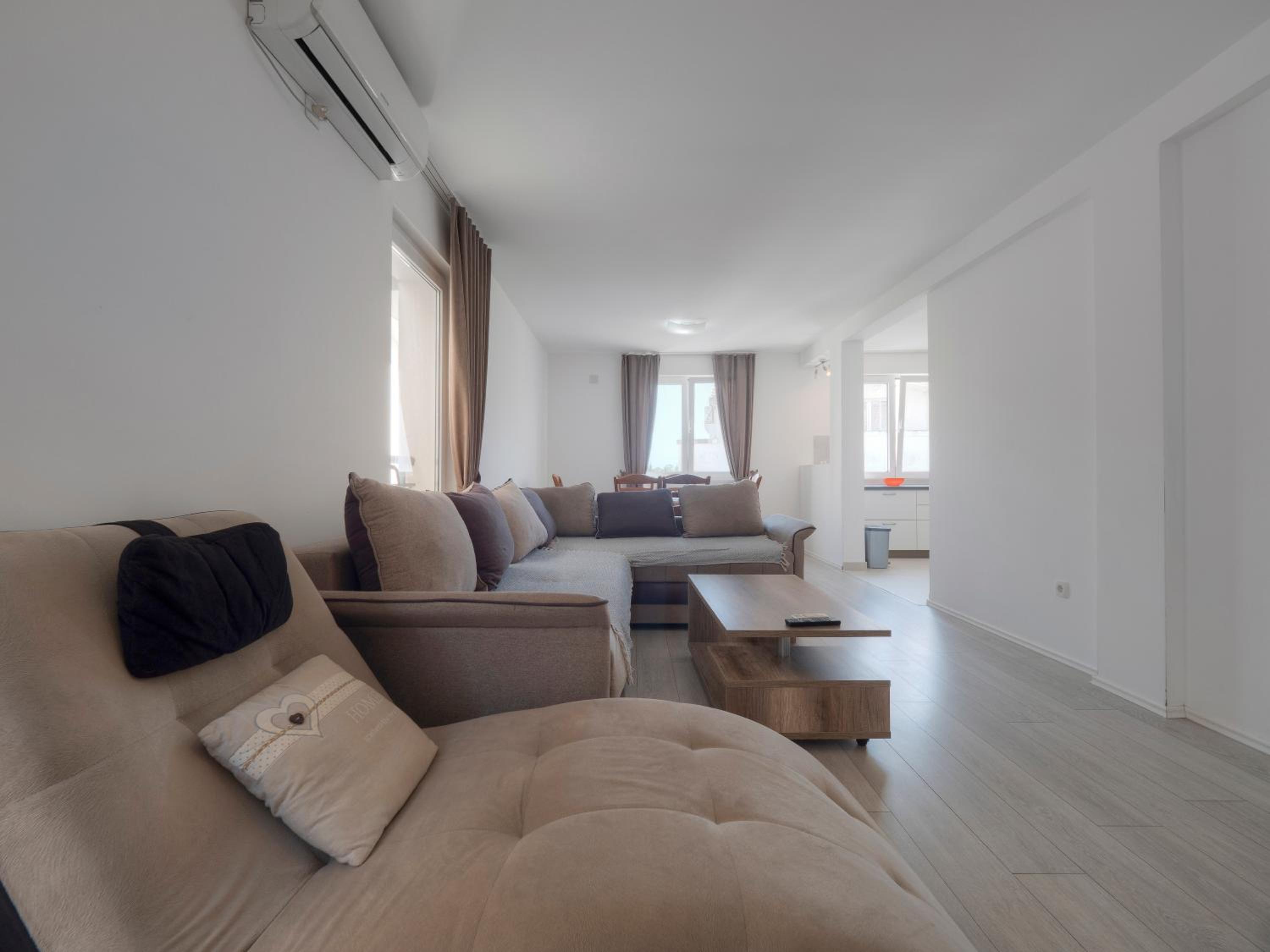 Family Three bedroom Apartment Brando