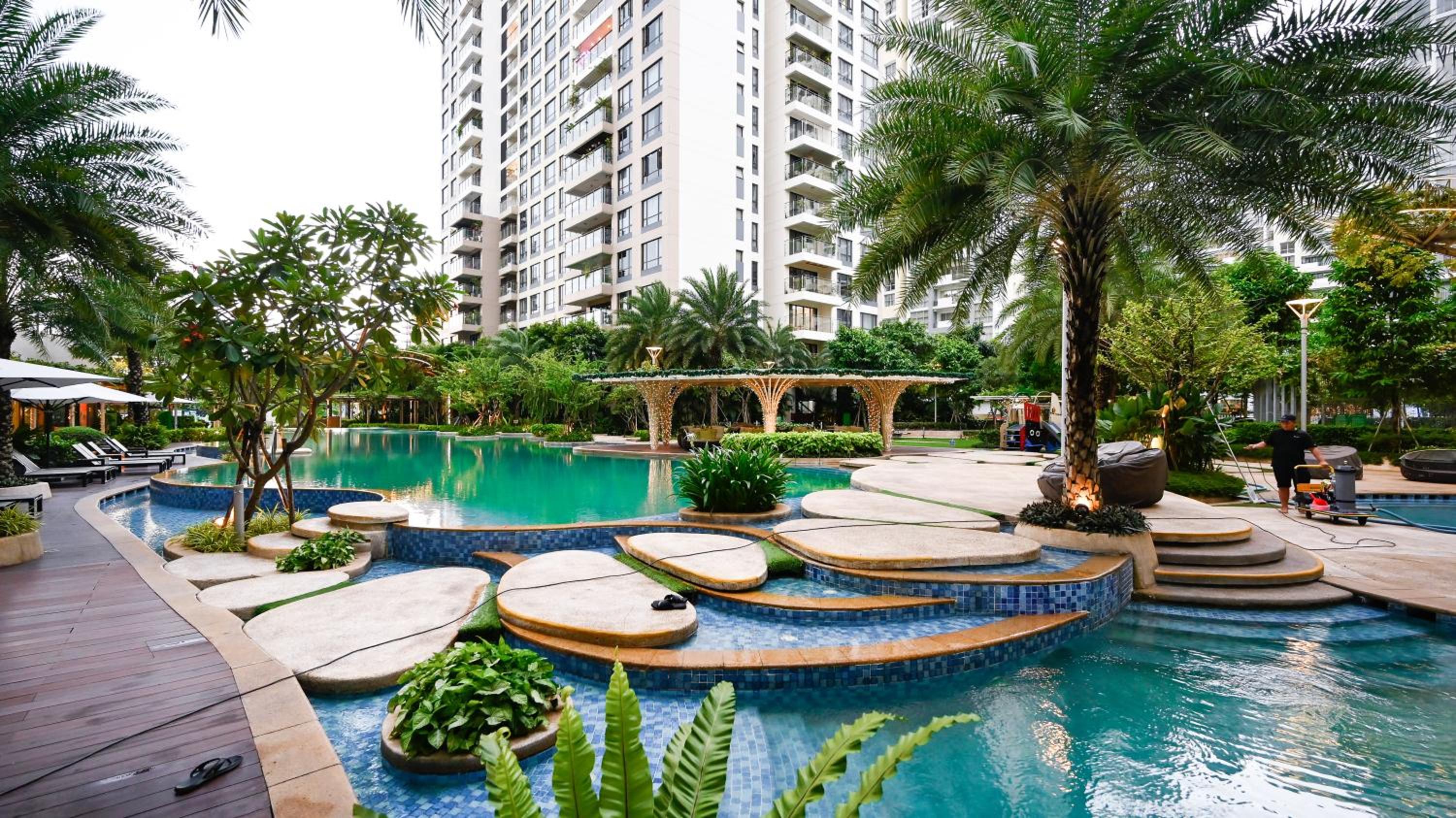 Estella Heights Saigon City View 2BR Apartment & Pool